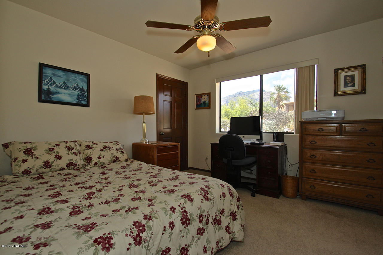 5799 N Via Amable