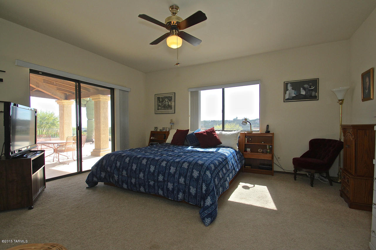5799 N Via Amable