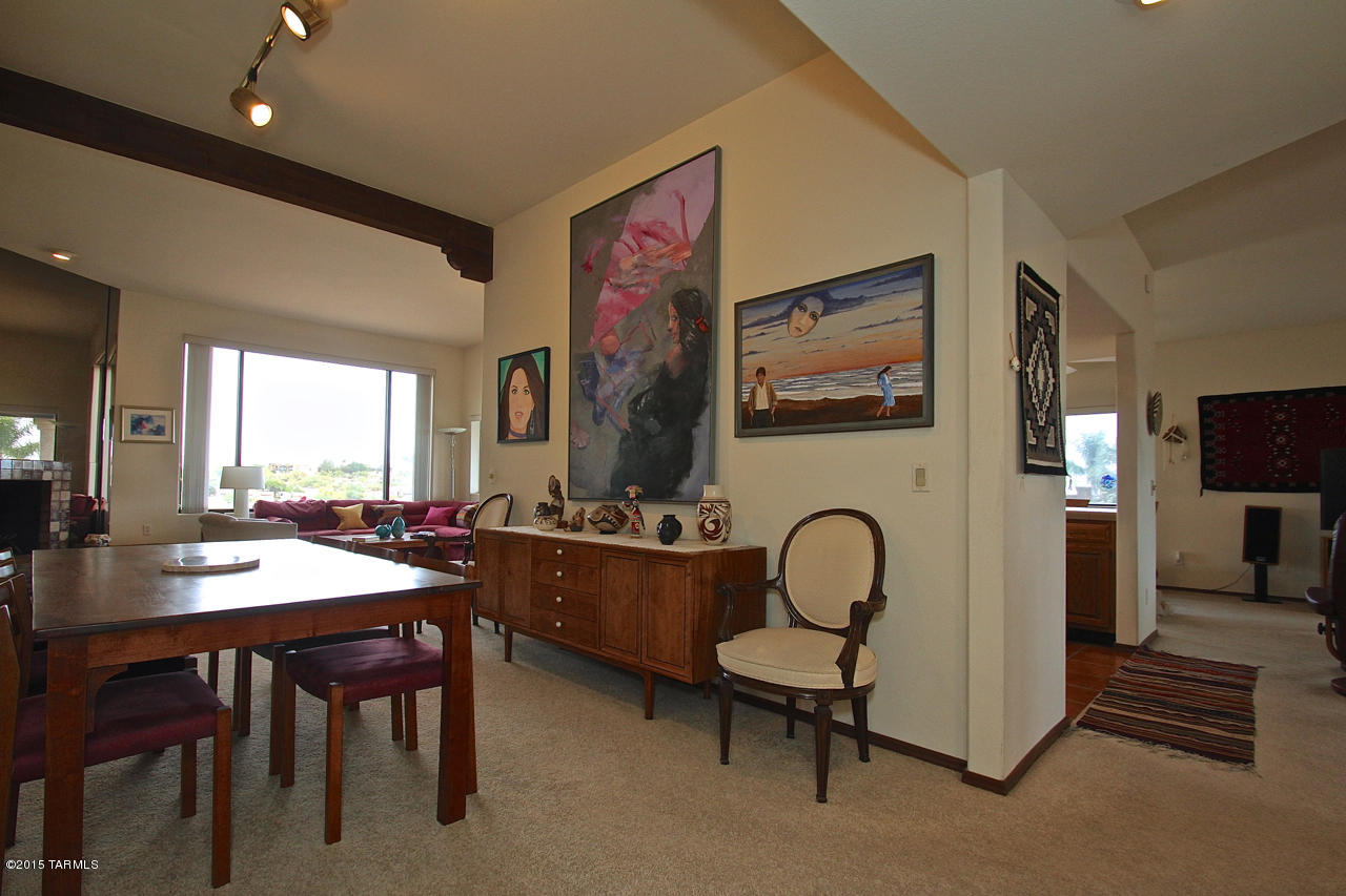 5799 N Via Amable