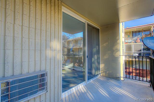 2231 S Vaughn Way Unit: 201B