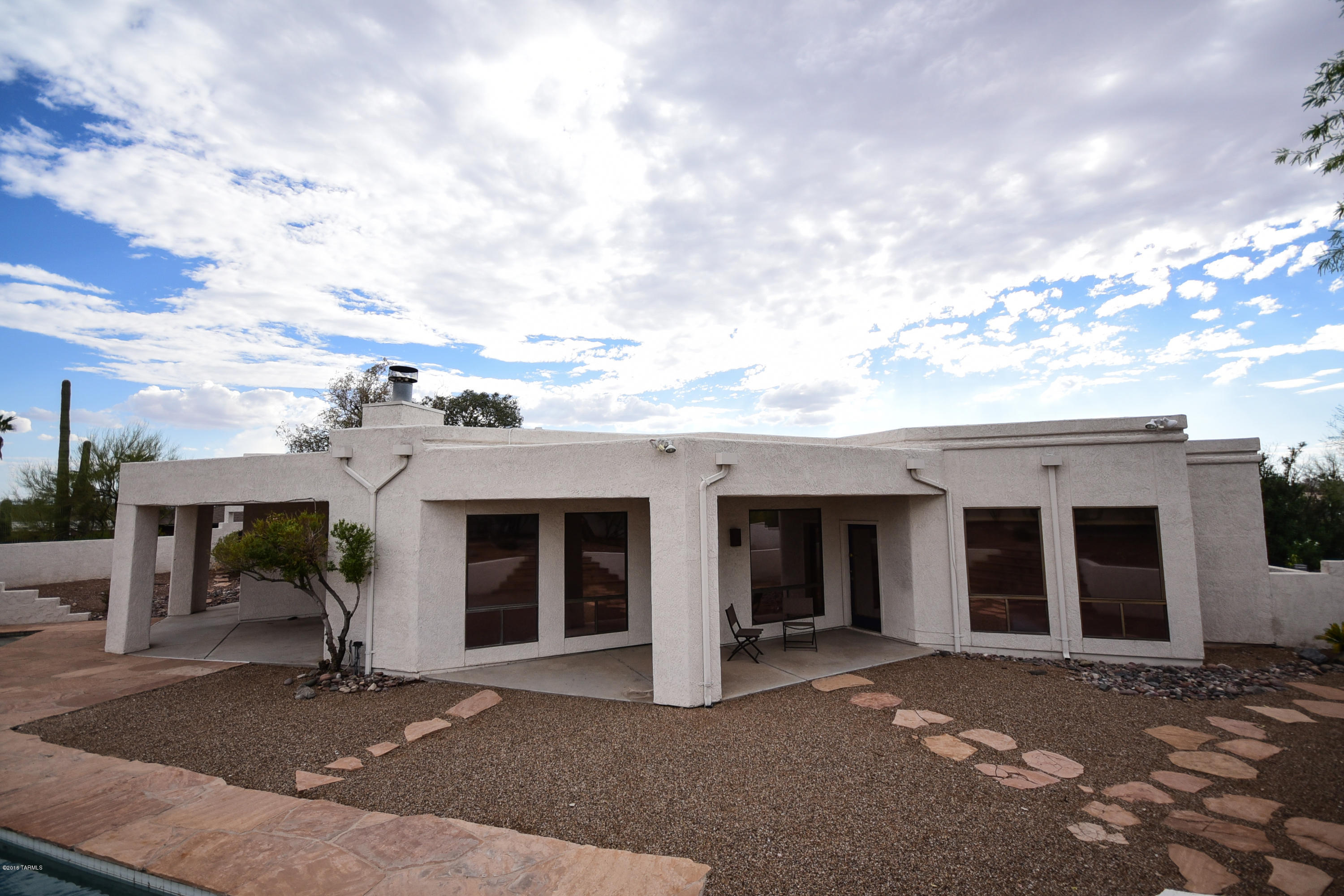 6380 N Camino Arturo