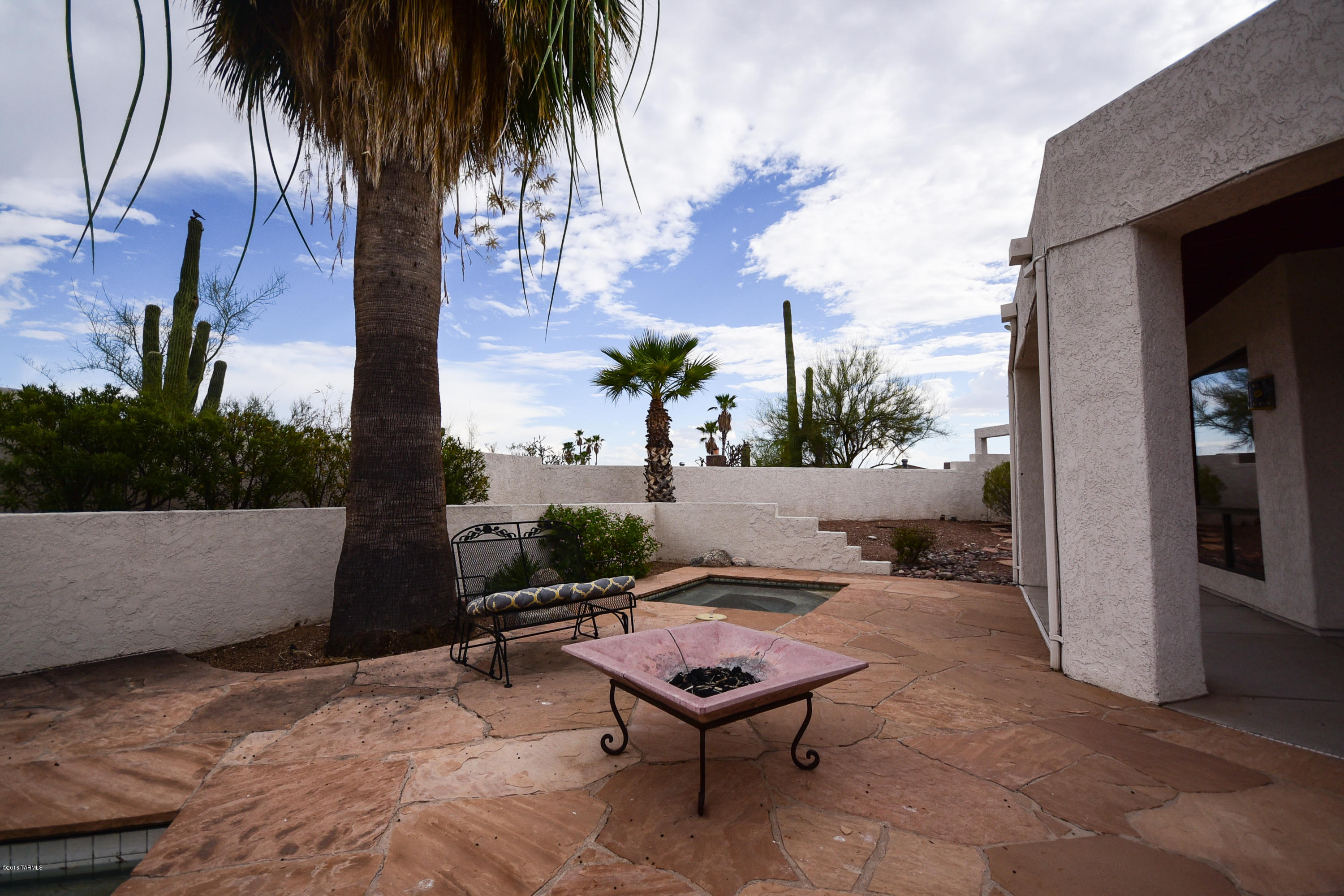 6380 N Camino Arturo