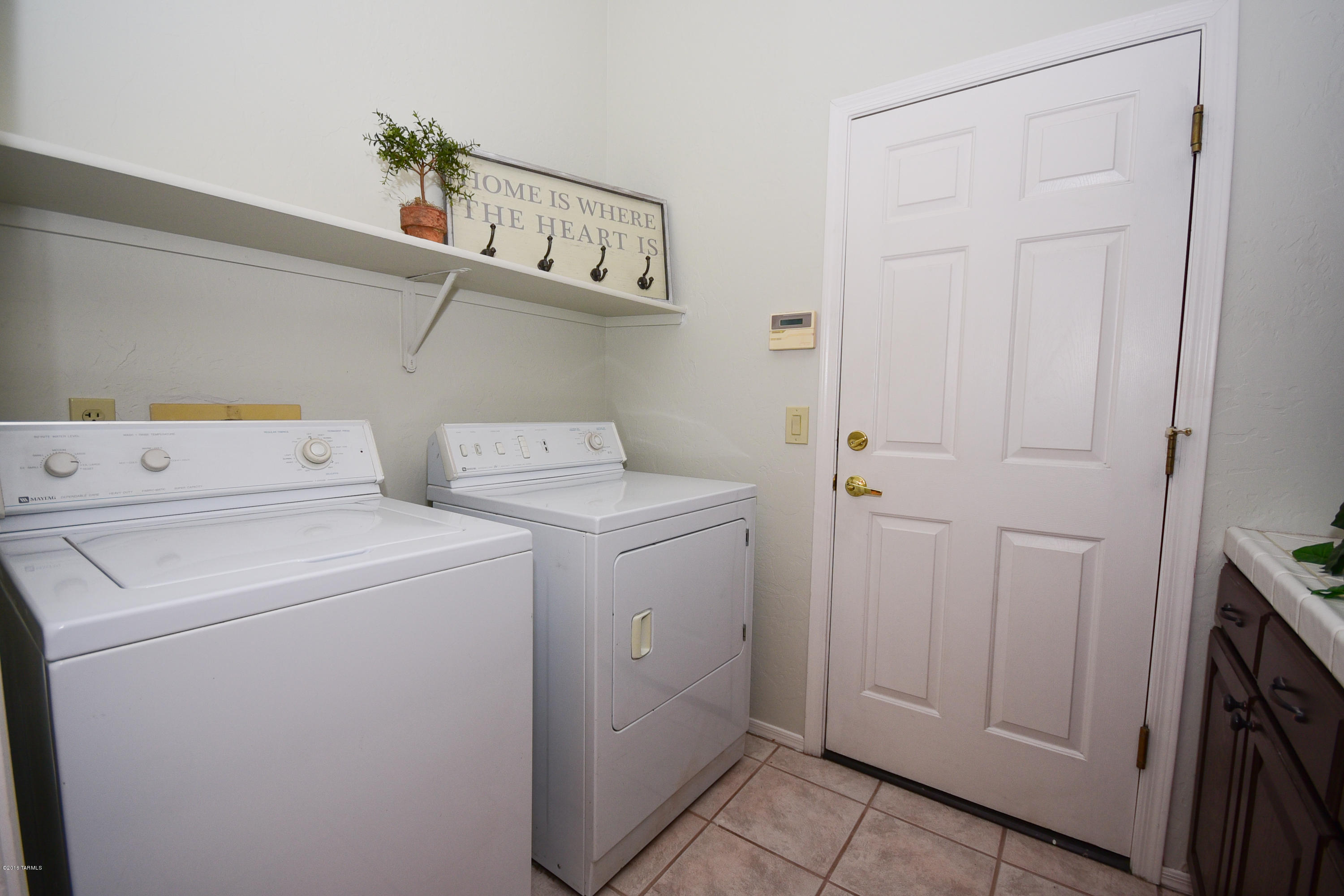 491 E Deers Rest Place