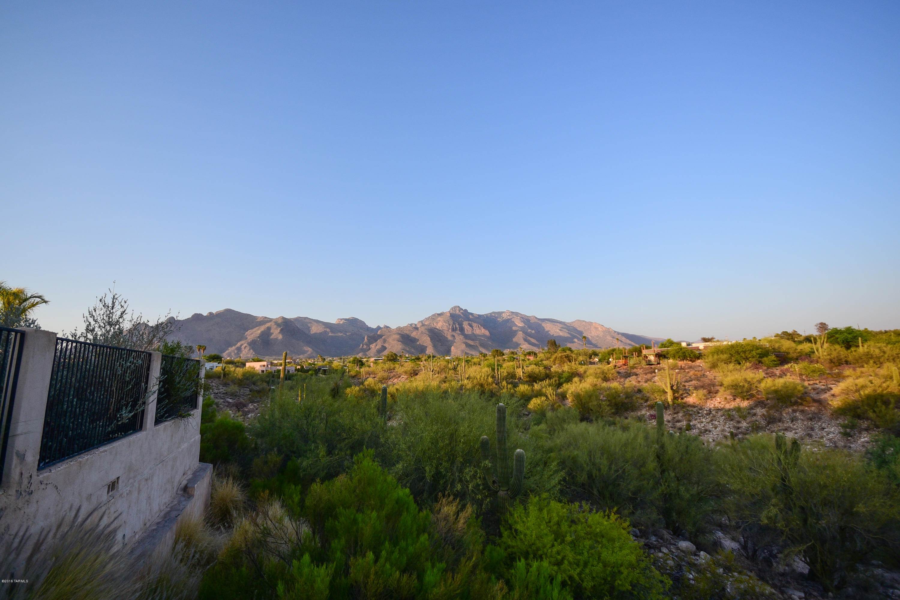 491 E Deers Rest Place