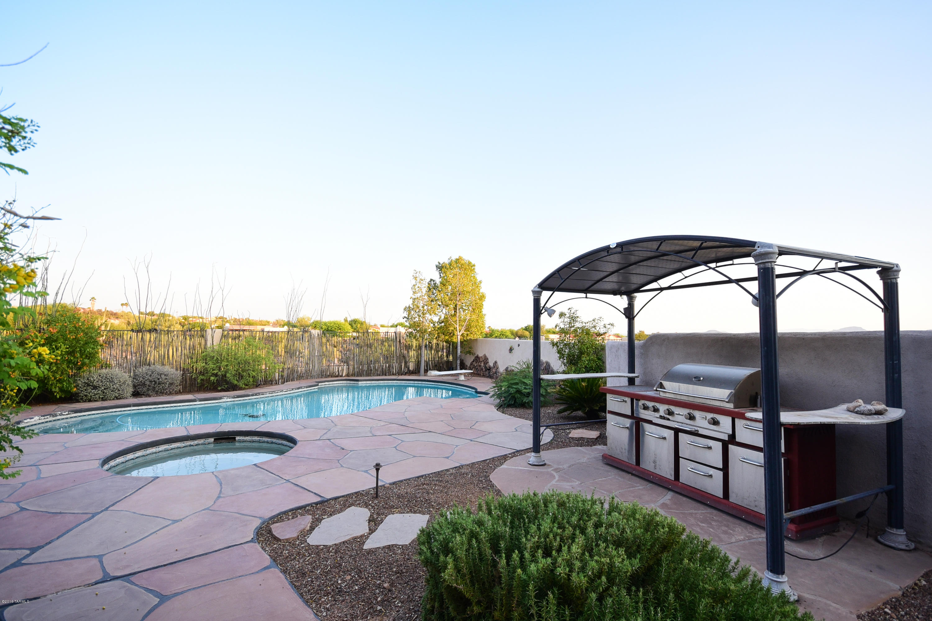 491 E Deers Rest Place