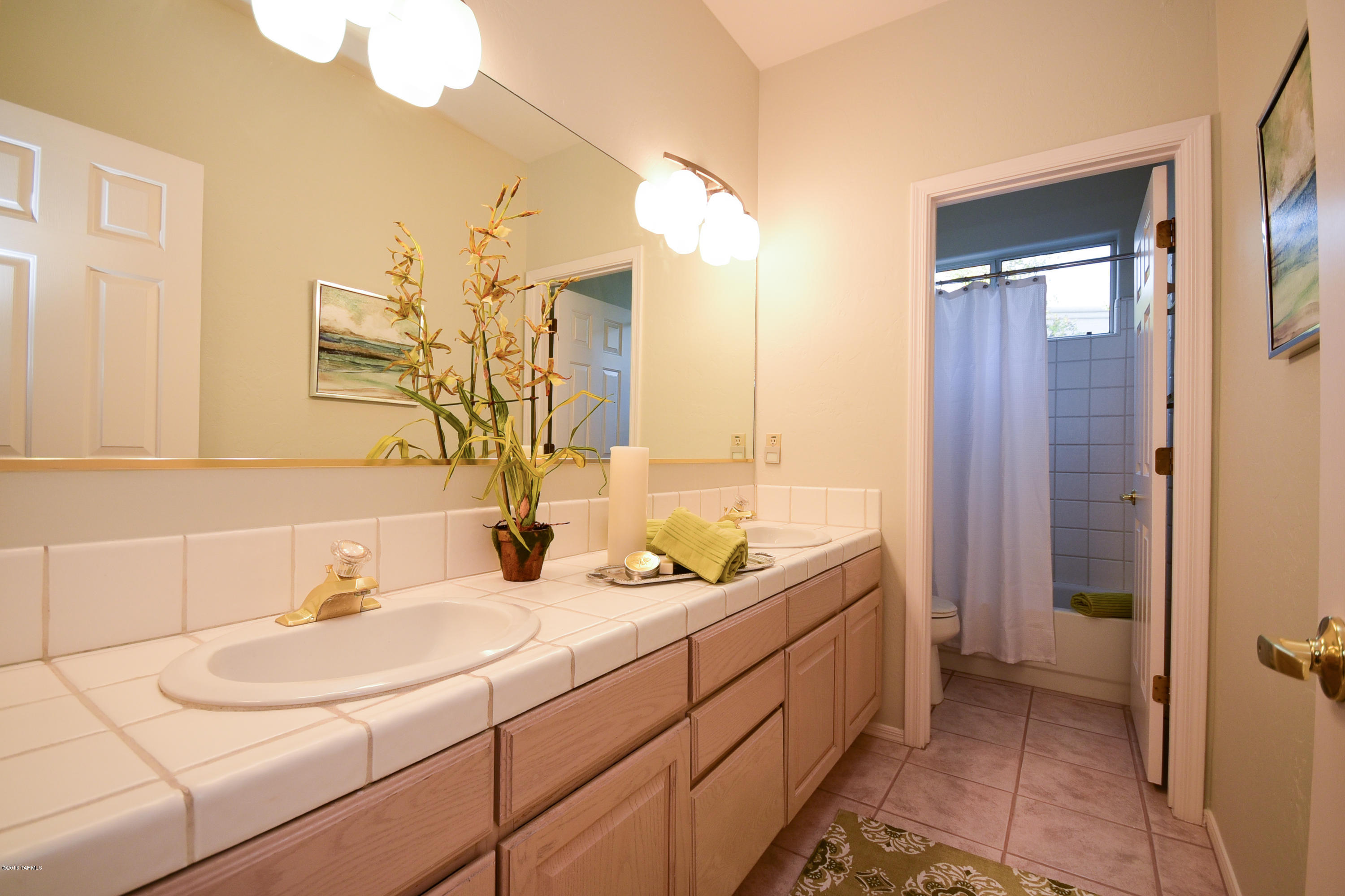 491 E Deers Rest Place