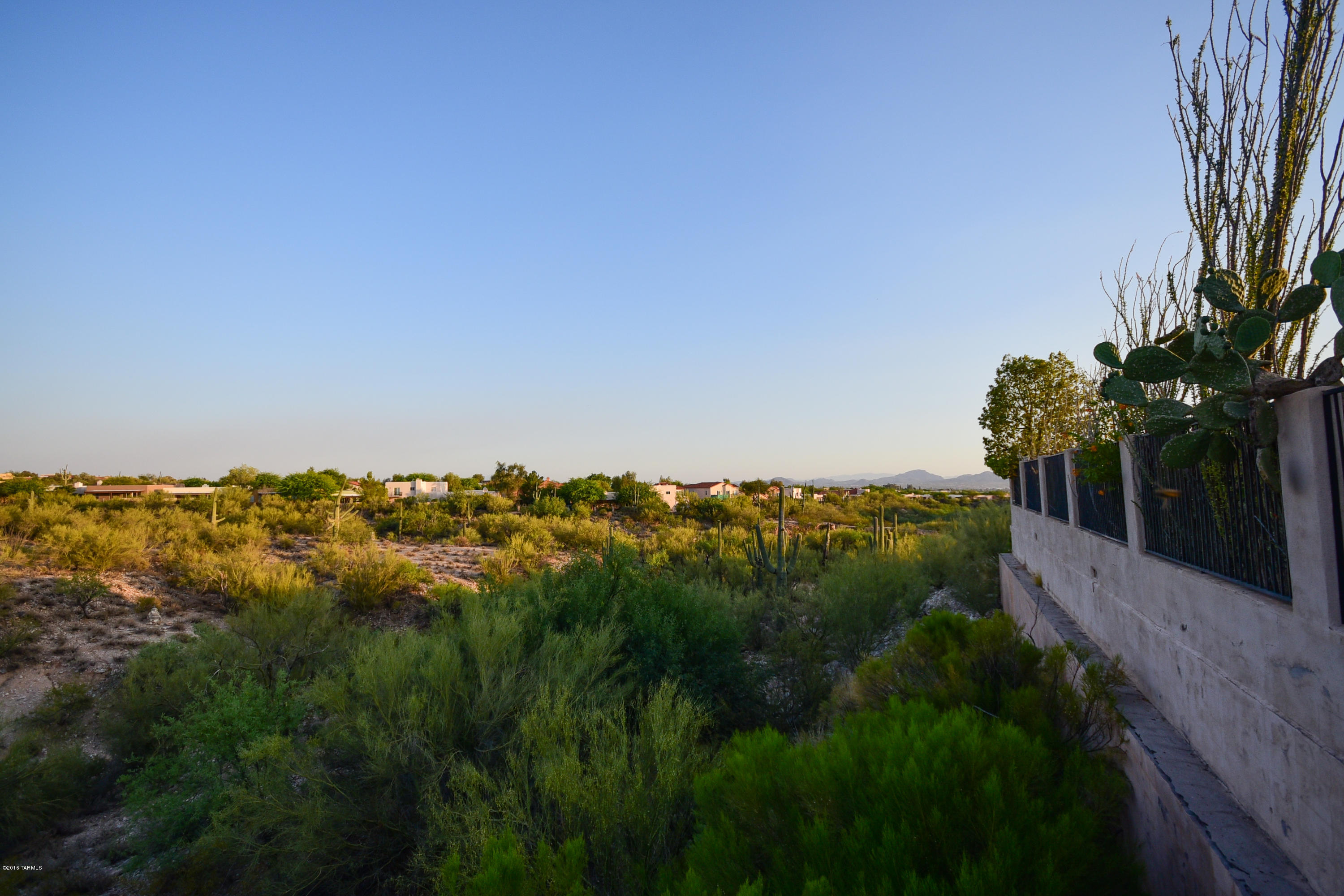 491 E Deers Rest Place