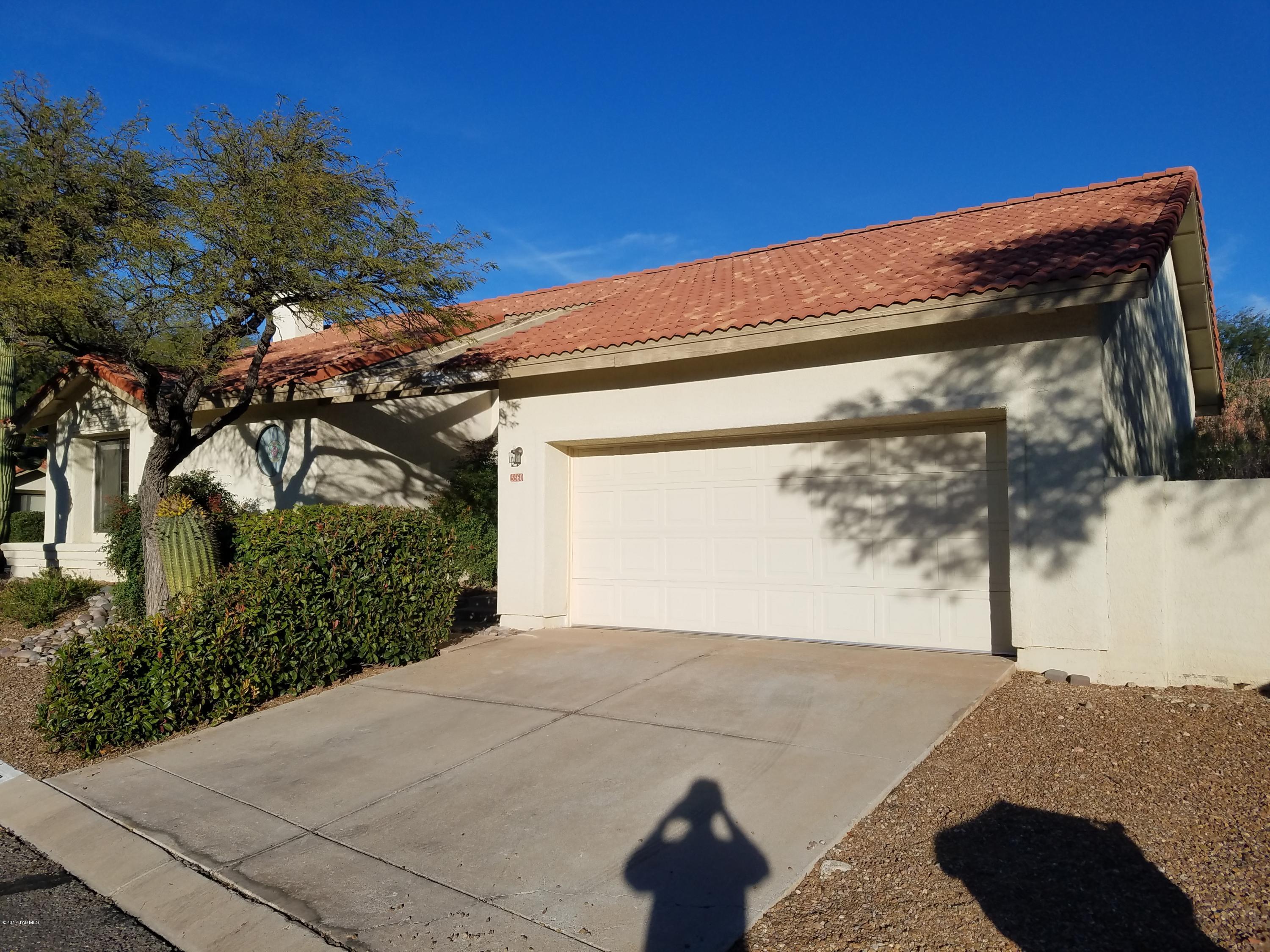 5560 N Skyset Loop