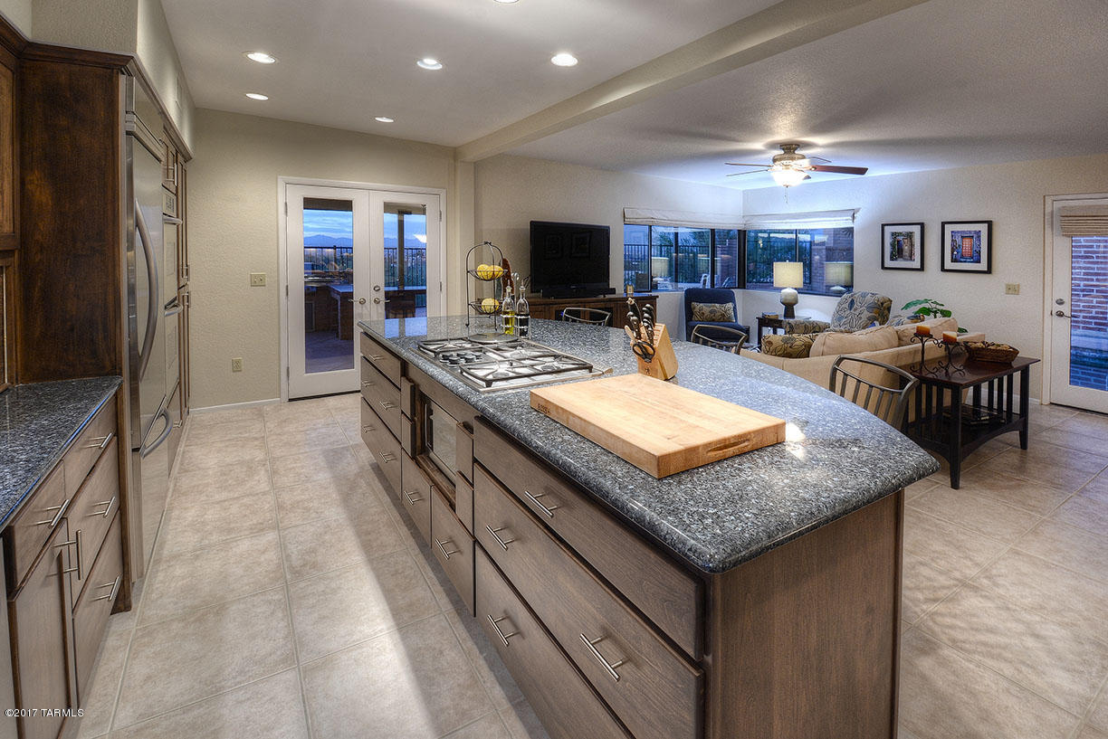 5751 N Via Lozana