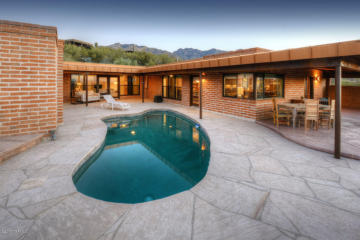 5751 N Via Lozana