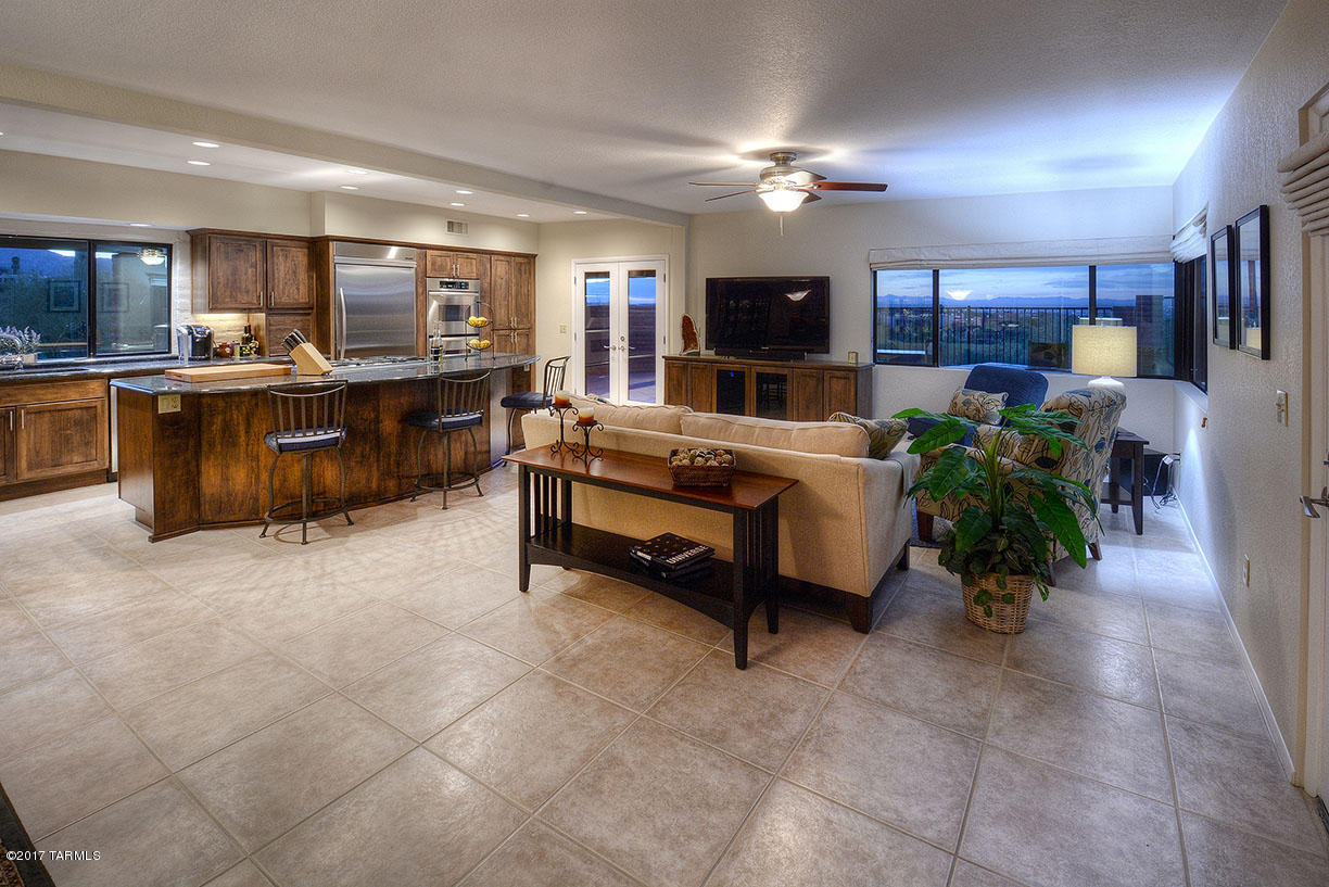 5751 N Via Lozana