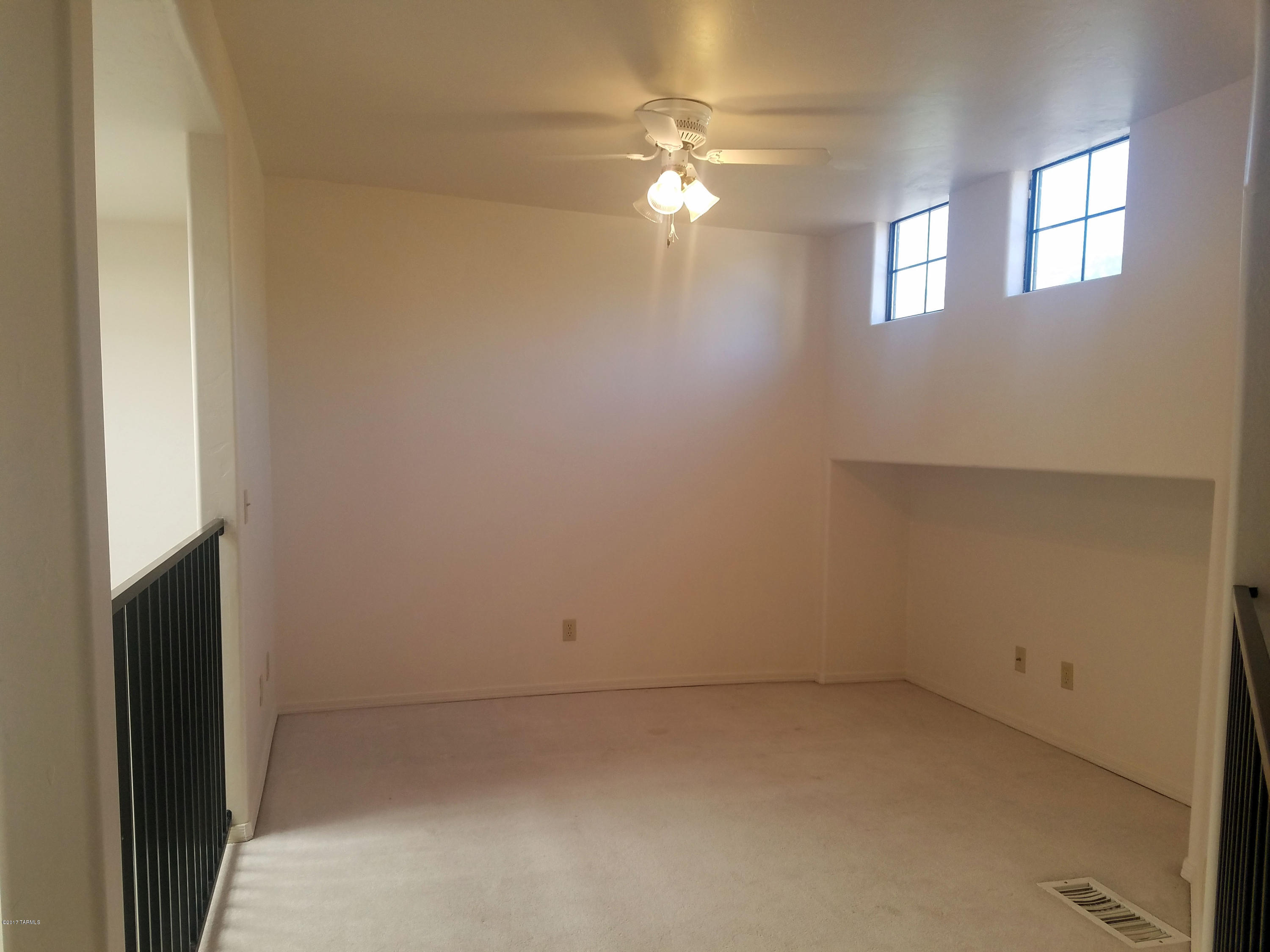 5414 N Via Del Arbolito