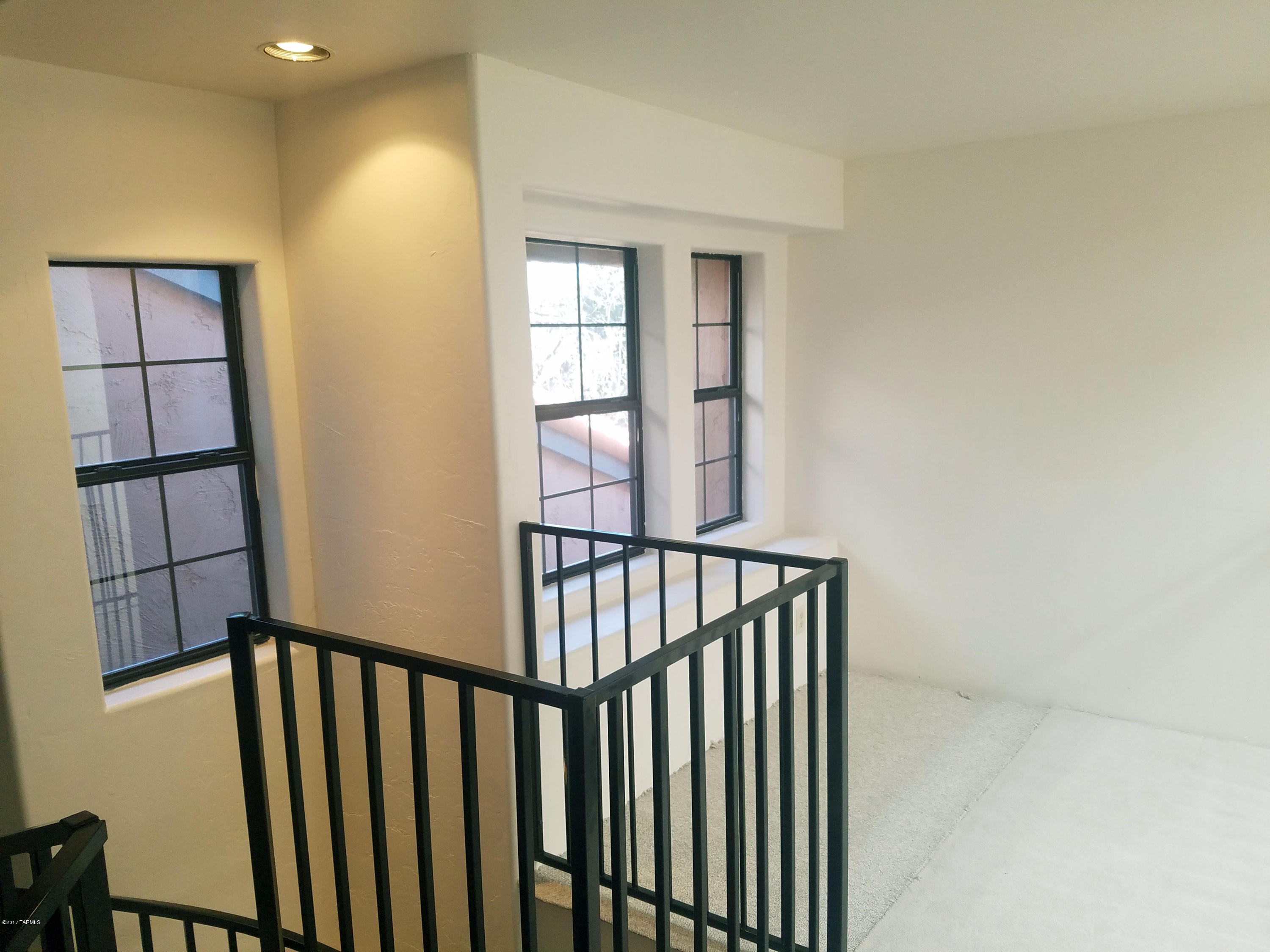 5414 N Via Del Arbolito