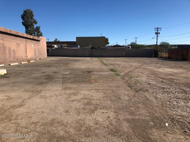 151 W Ventura Street