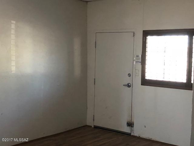 151 W Ventura Street