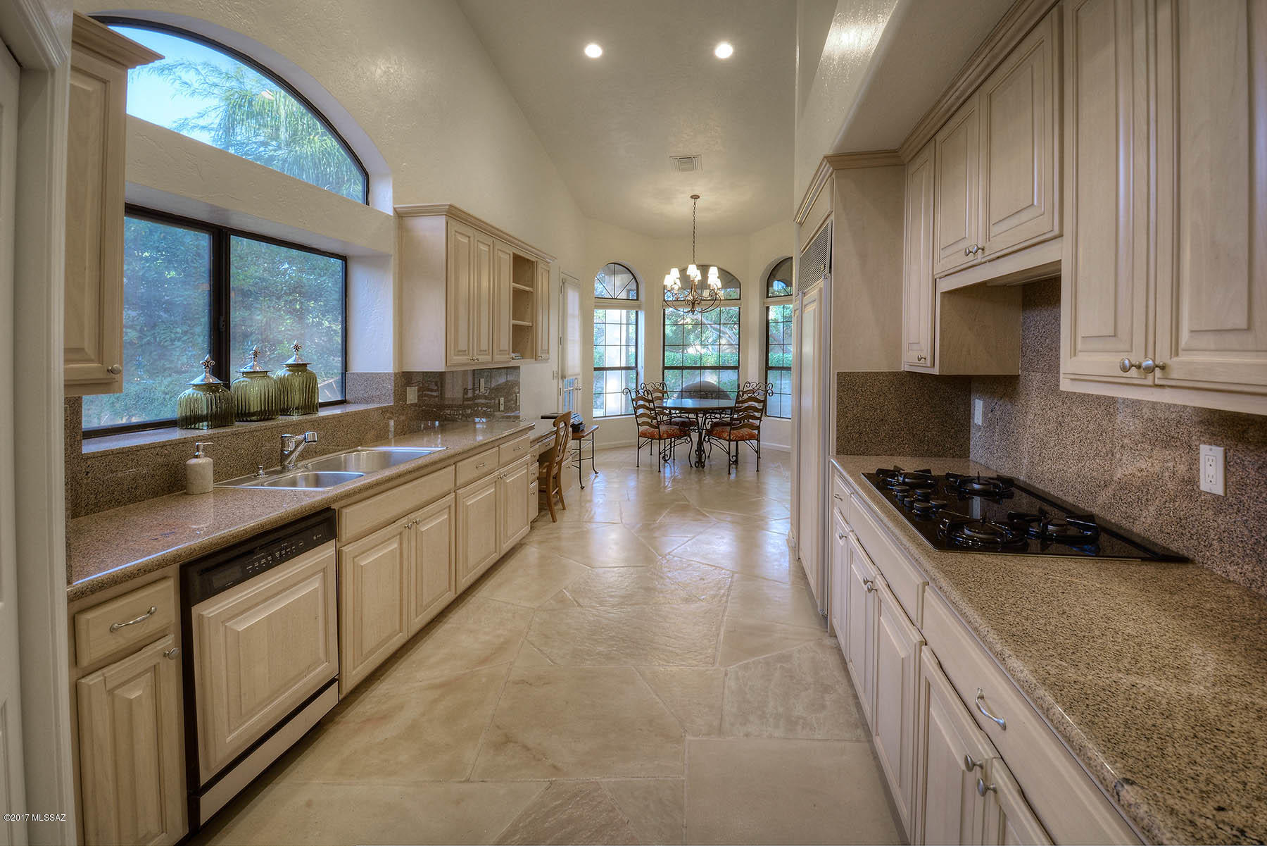 5995 N Coatimundi Drive