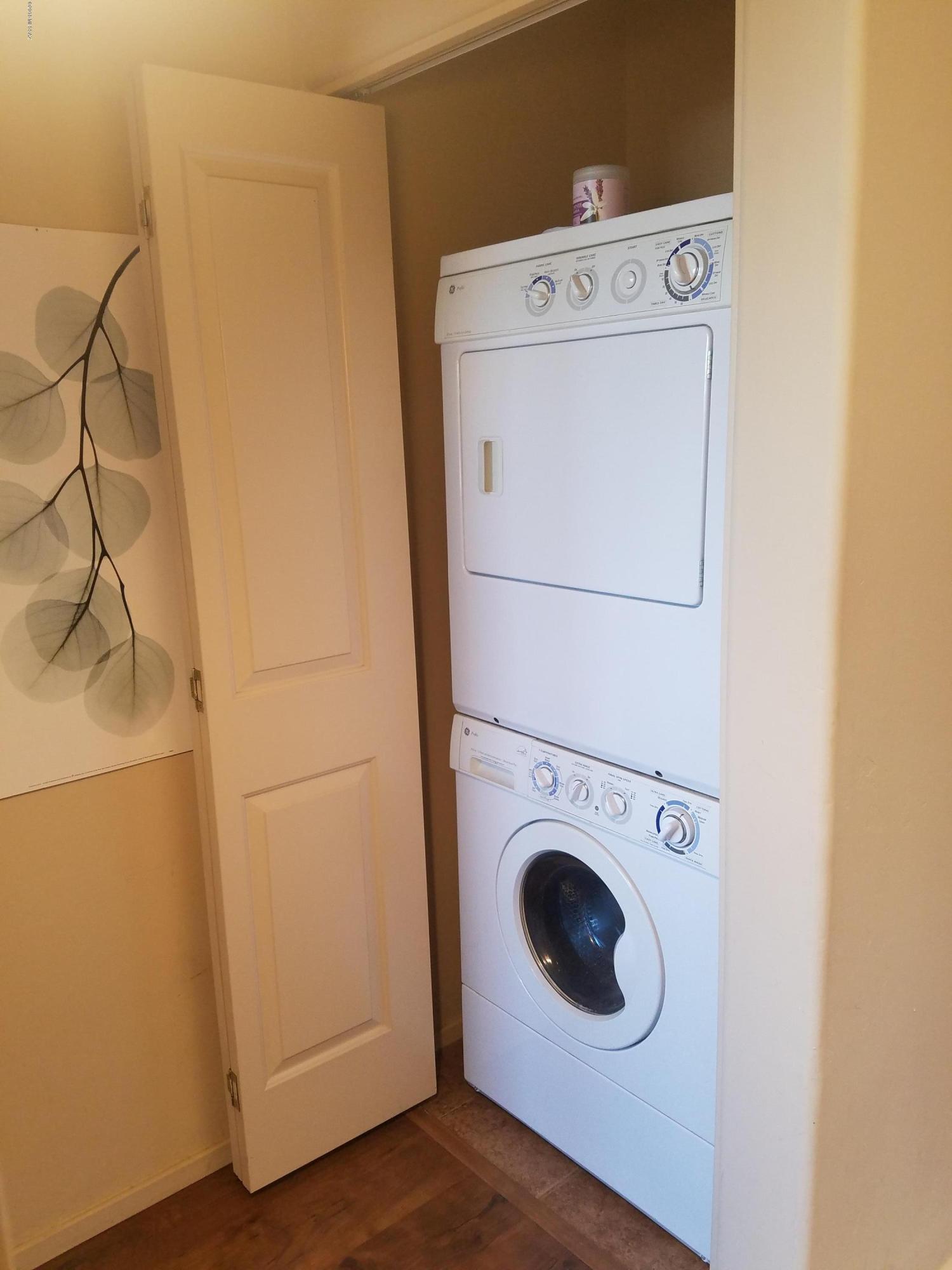 446 N Campbell Avenue Unit: 3202