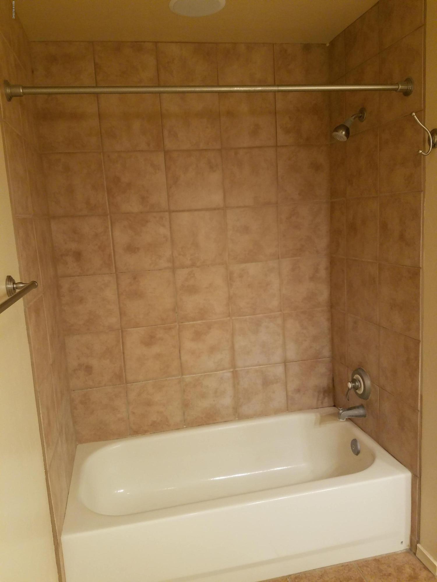 446 N Campbell Avenue Unit: 3202
