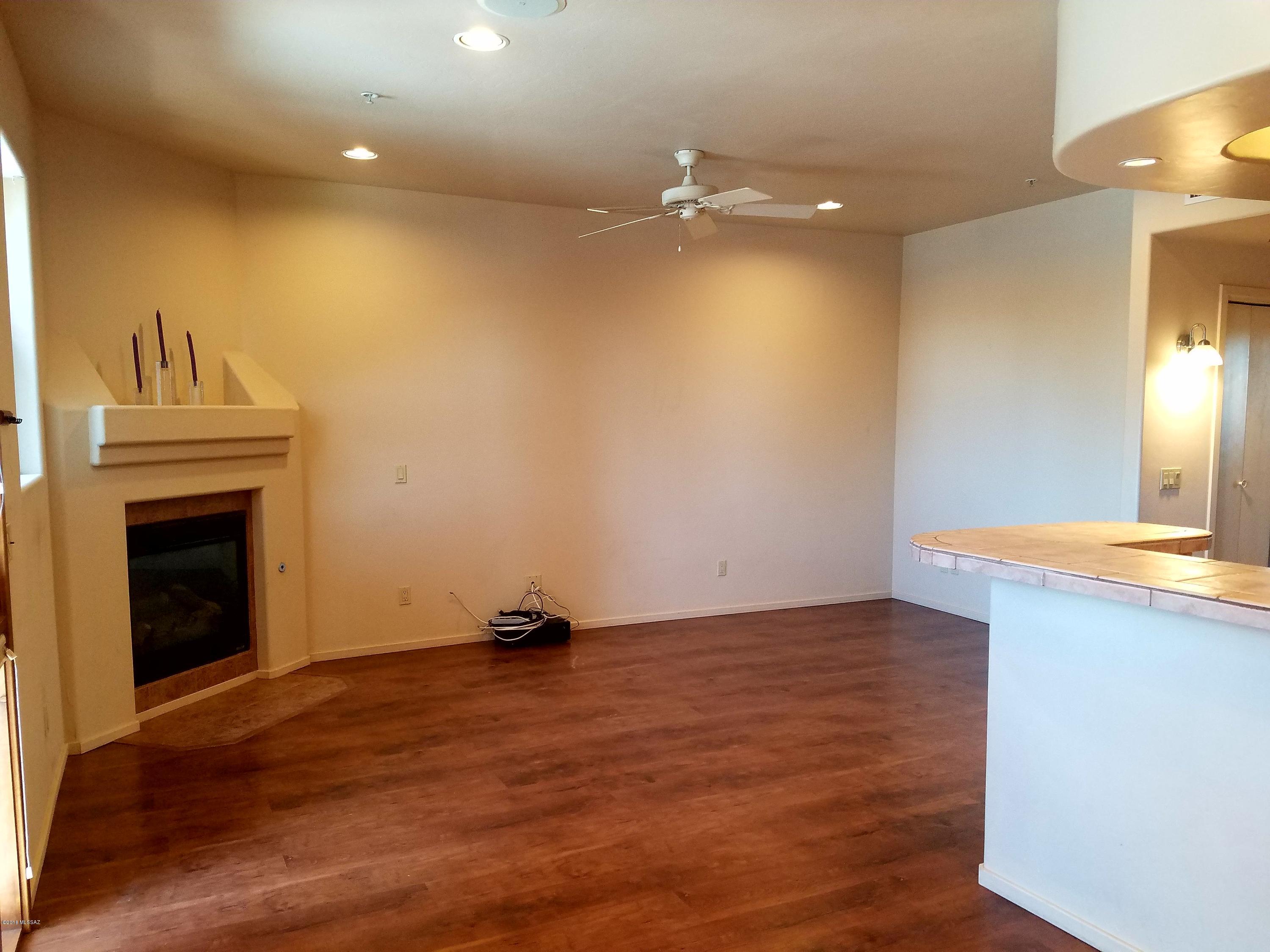446 N Campbell Avenue Unit: 3202