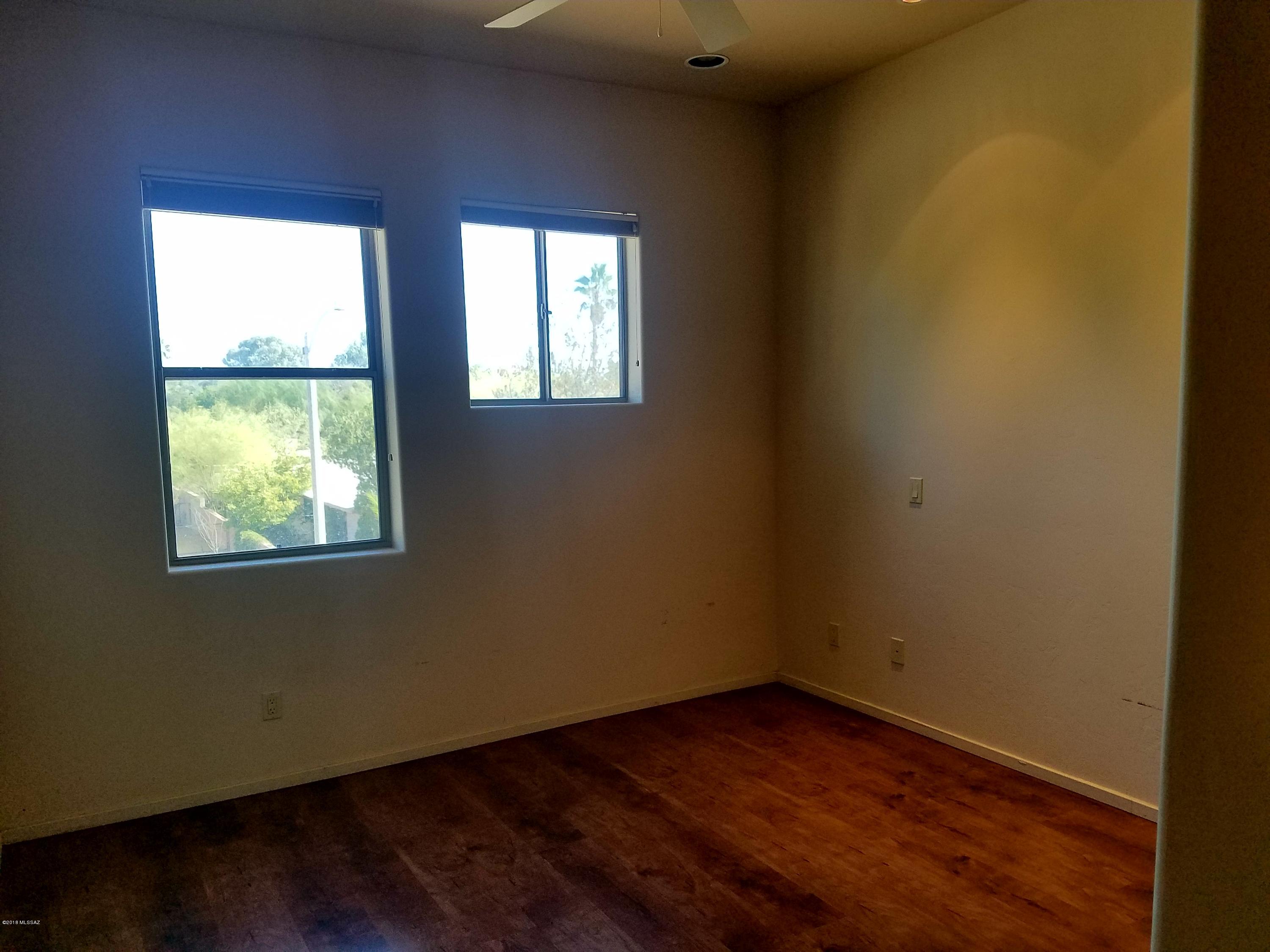 446 N Campbell Avenue Unit: 3202