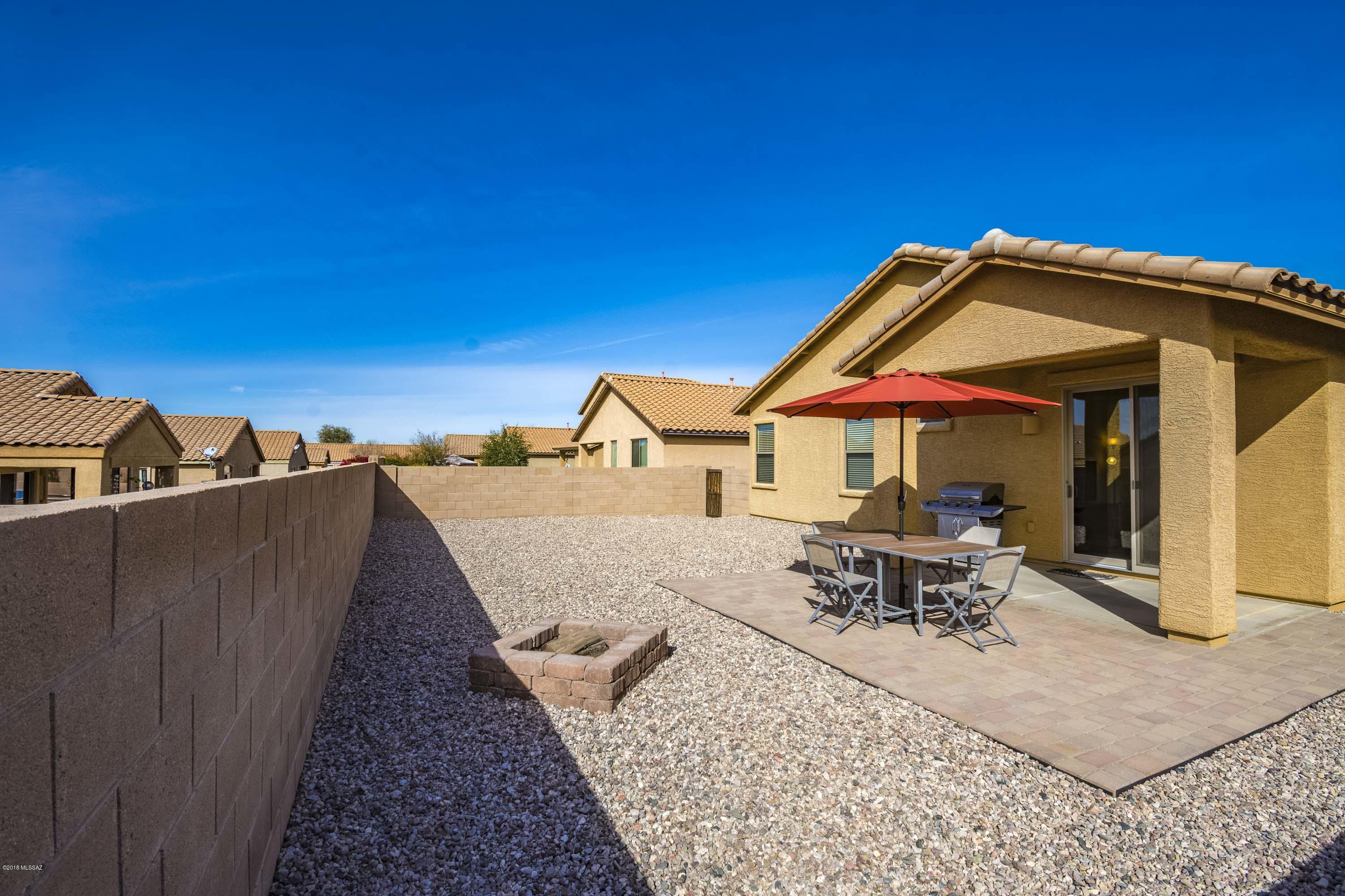 14373 N Bannerstone Court