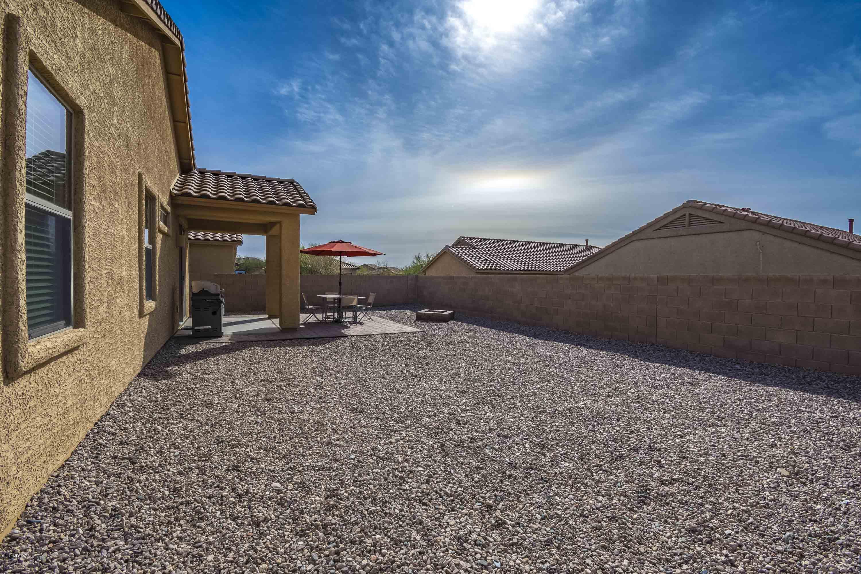 14373 N Bannerstone Court