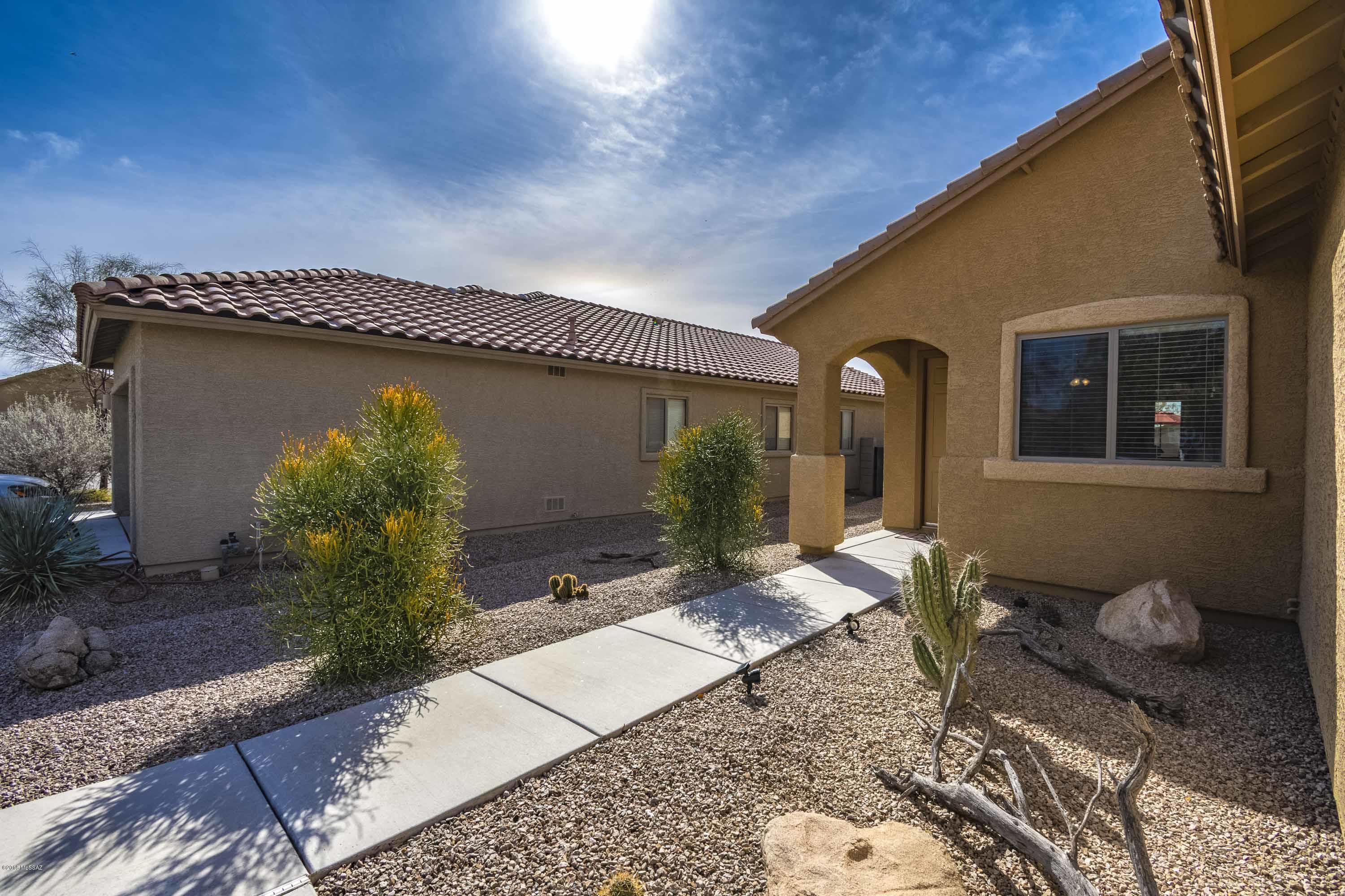 14373 N Bannerstone Court