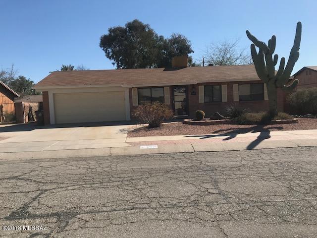 2915 W Nutmeg Drive W