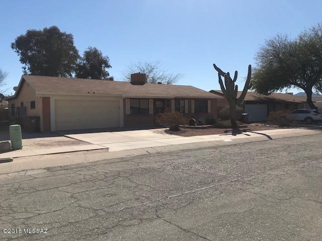 2915 W Nutmeg Drive W