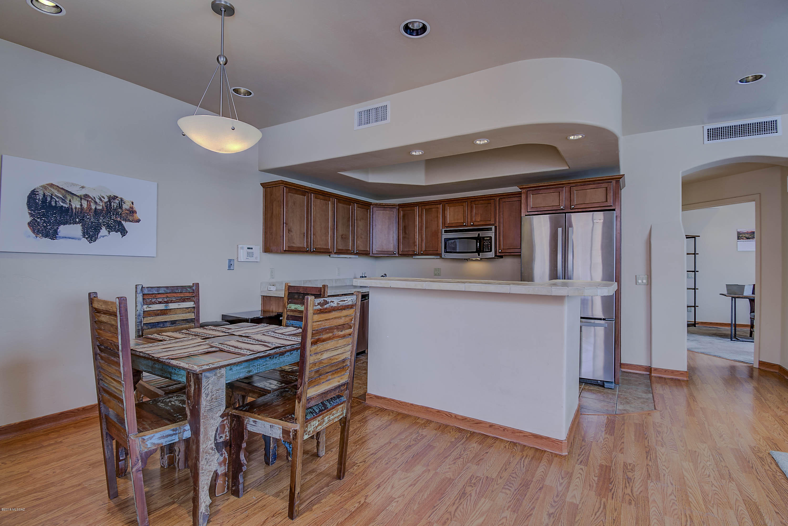 446 N Campbell Avenue Unit: 4204