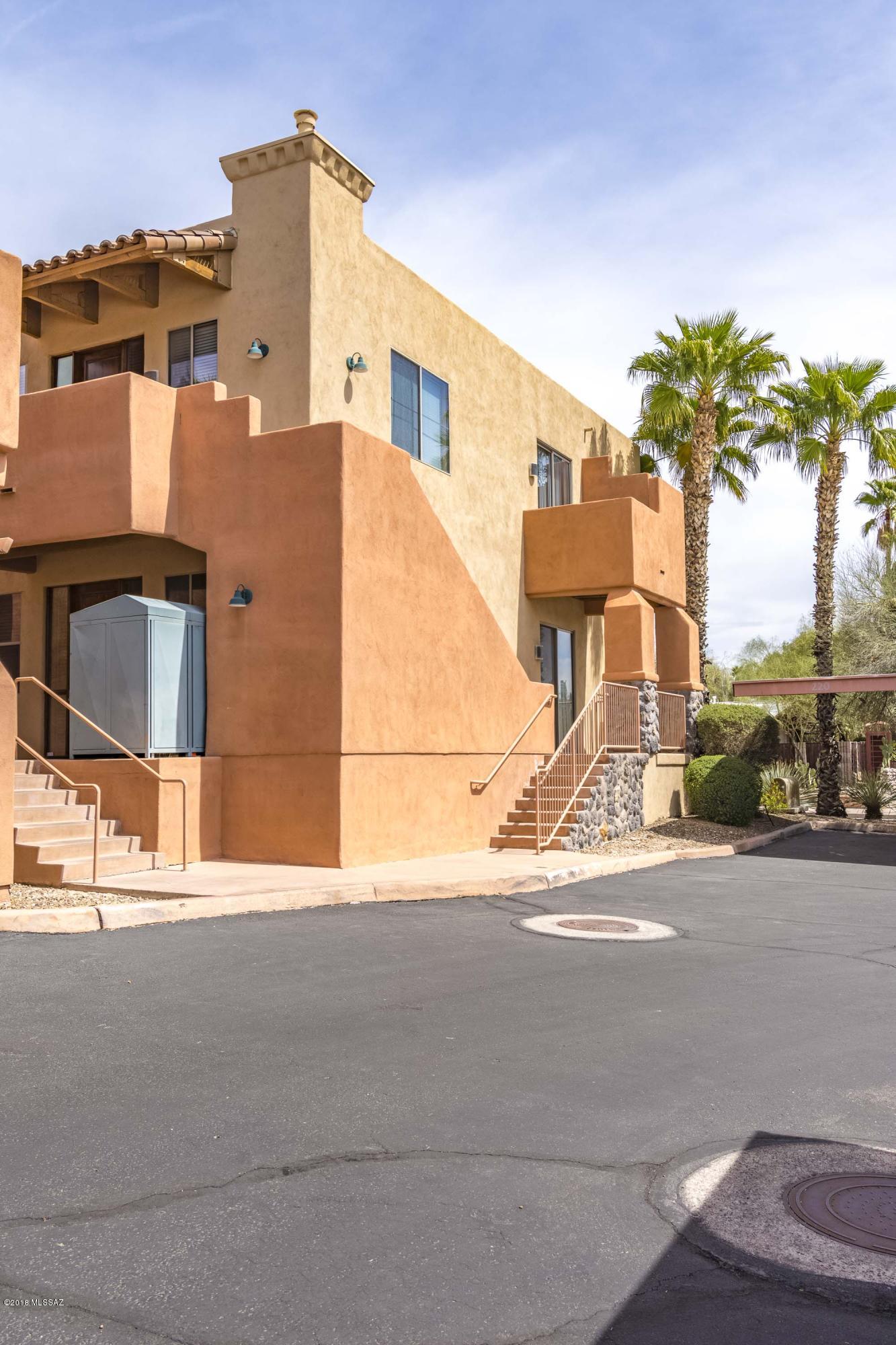446 N Campbell Avenue Unit: 4204