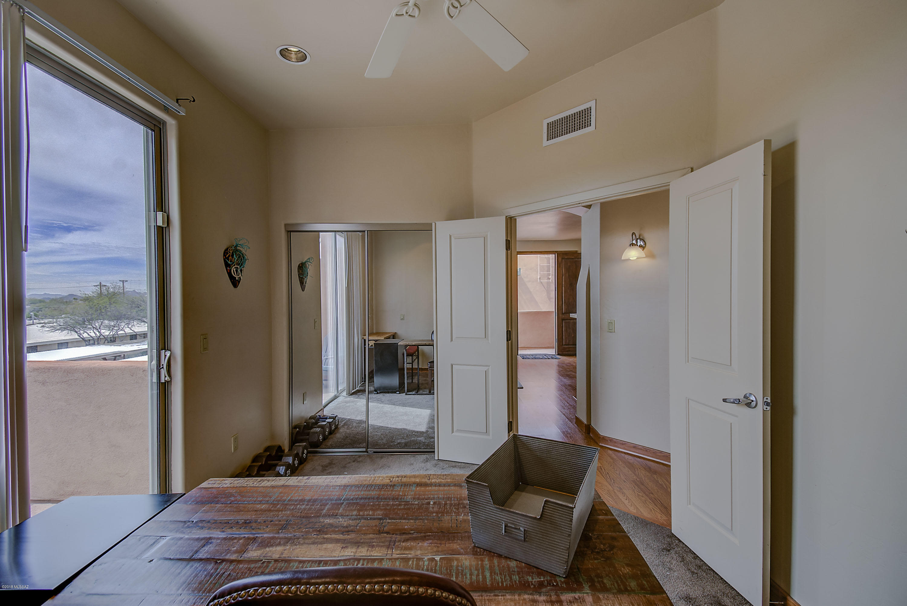 446 N Campbell Avenue Unit: 4204
