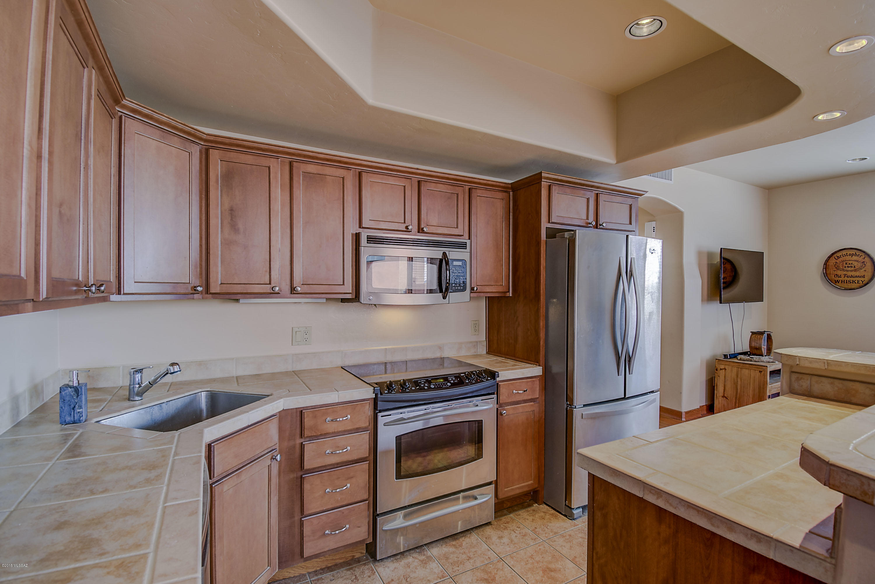 446 N Campbell Avenue Unit: 4204