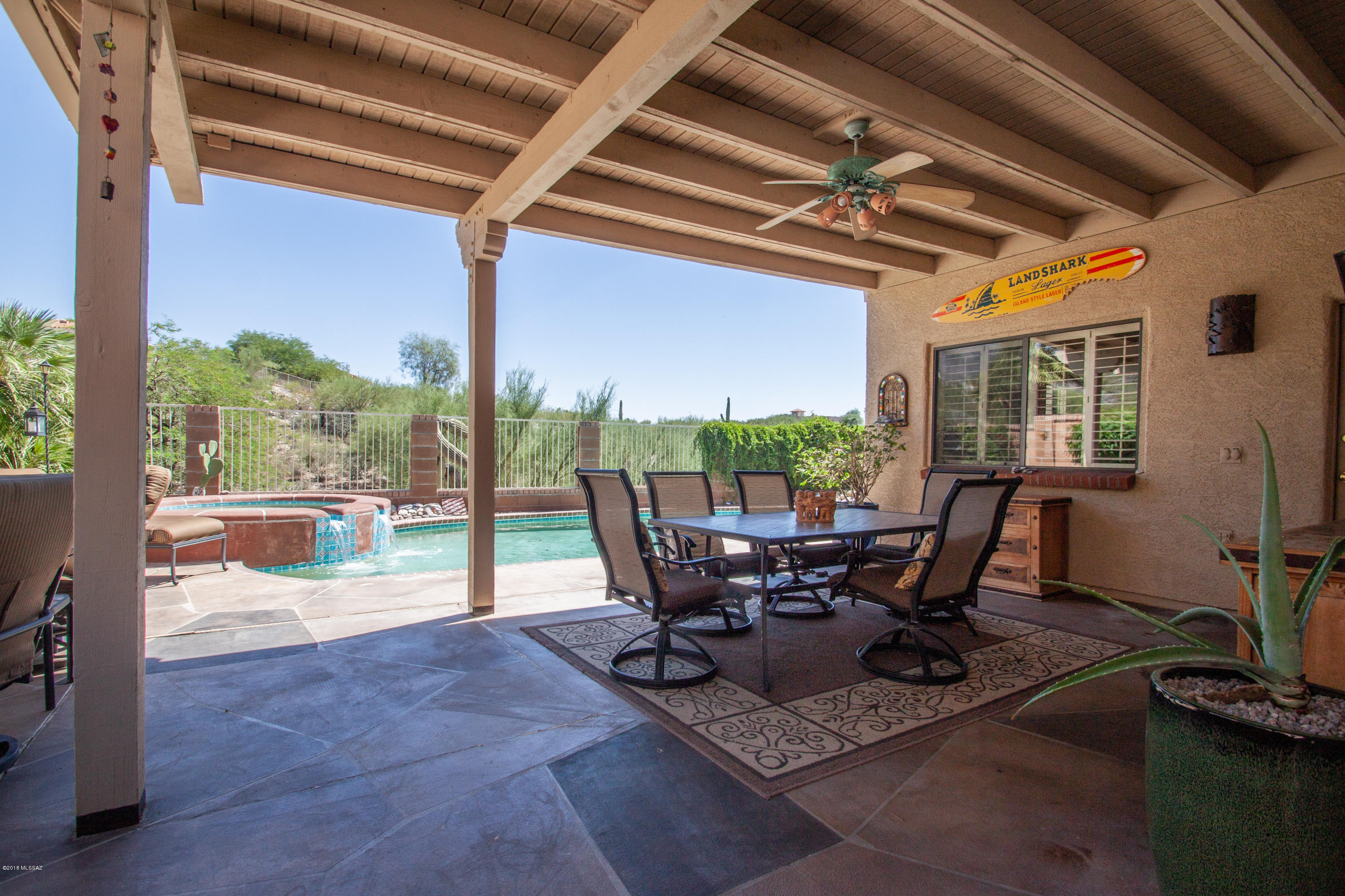 5446 N Highpoint Court