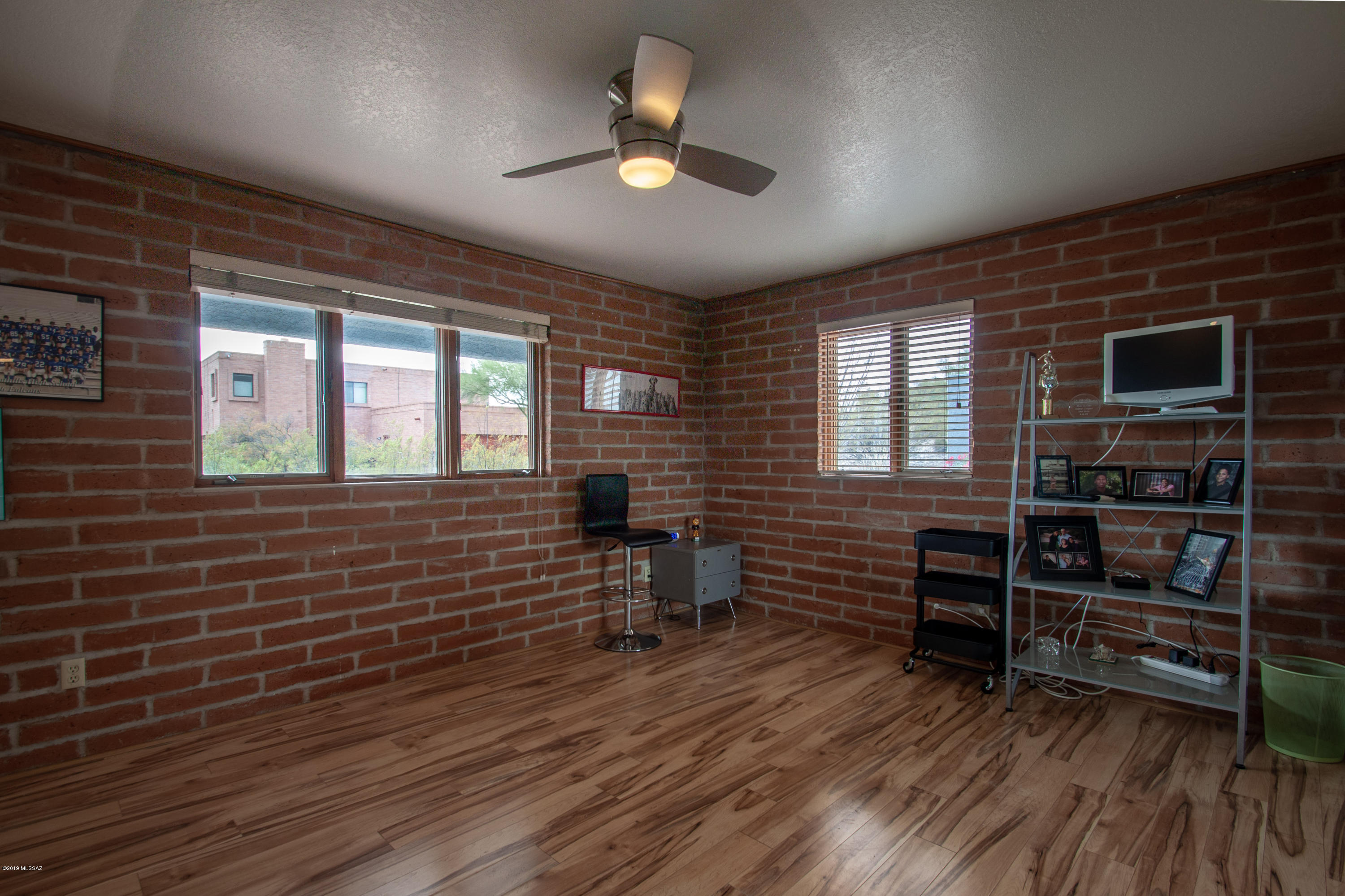 5036 N Calle Bosque