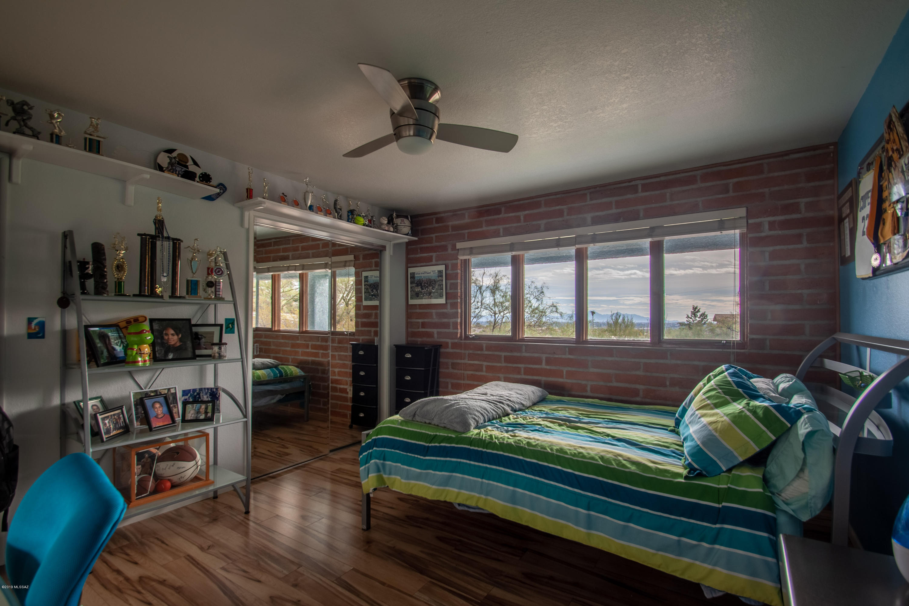 5036 N Calle Bosque