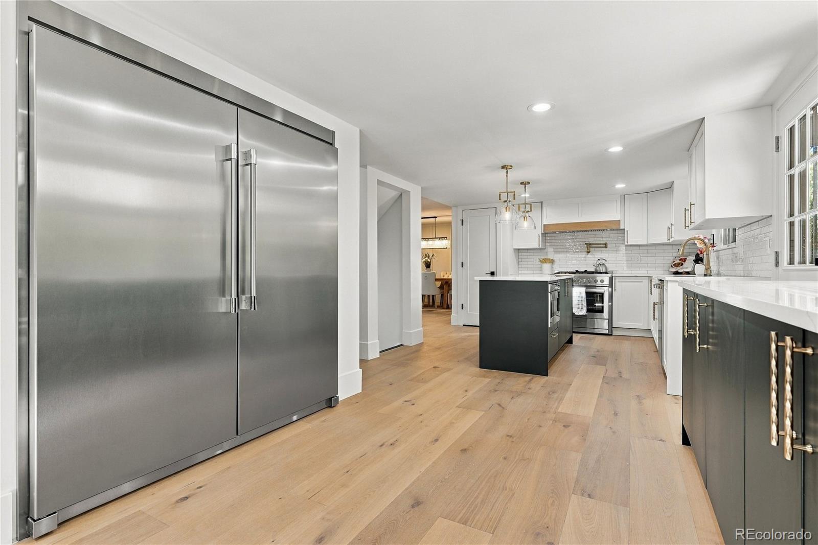 3966 S Magnolia Way