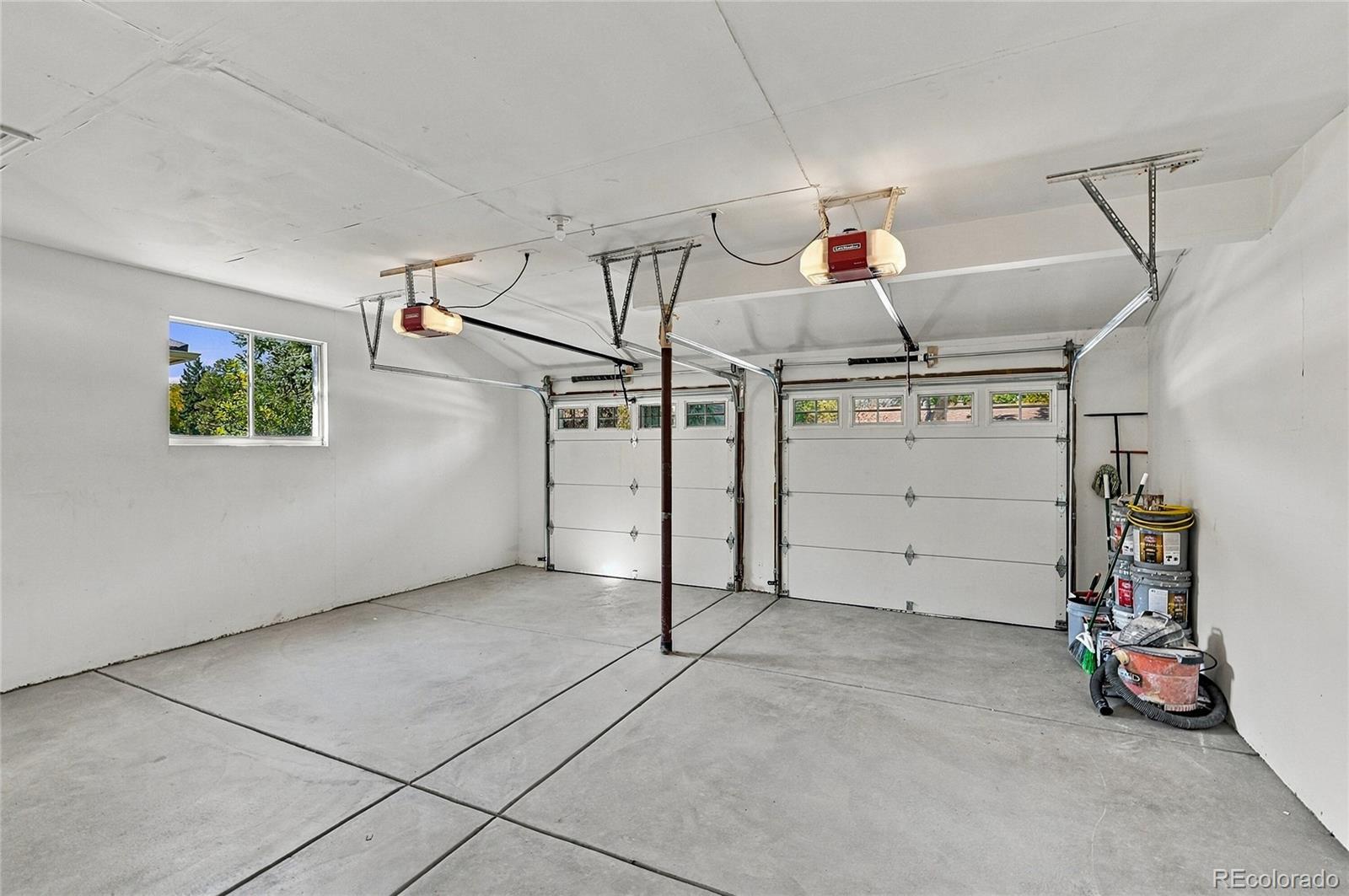 3966 S Magnolia Way