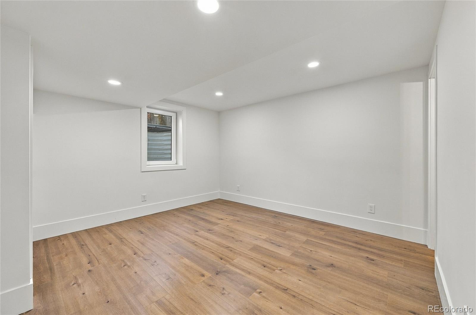 3966 S Magnolia Way