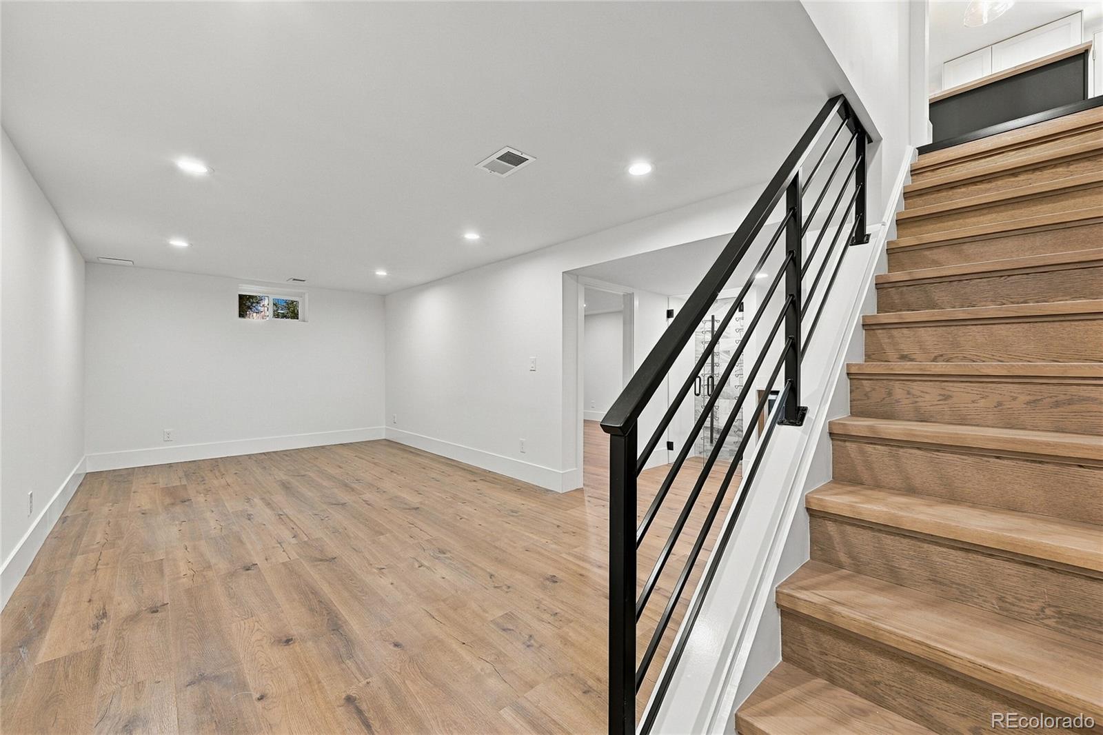 3966 S Magnolia Way