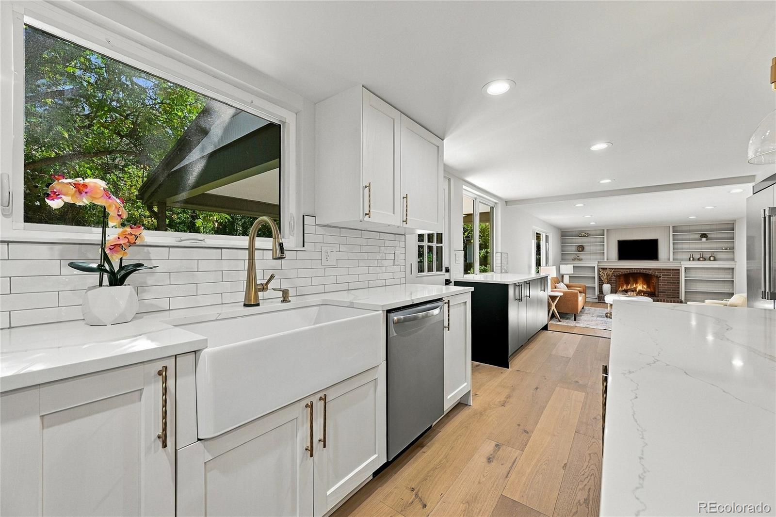 3966 S Magnolia Way