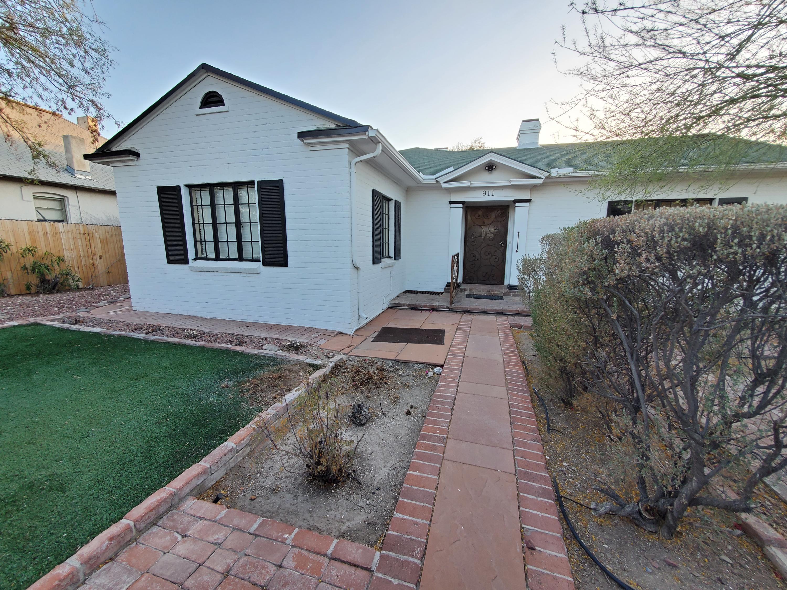 911 N 6Th Avenue