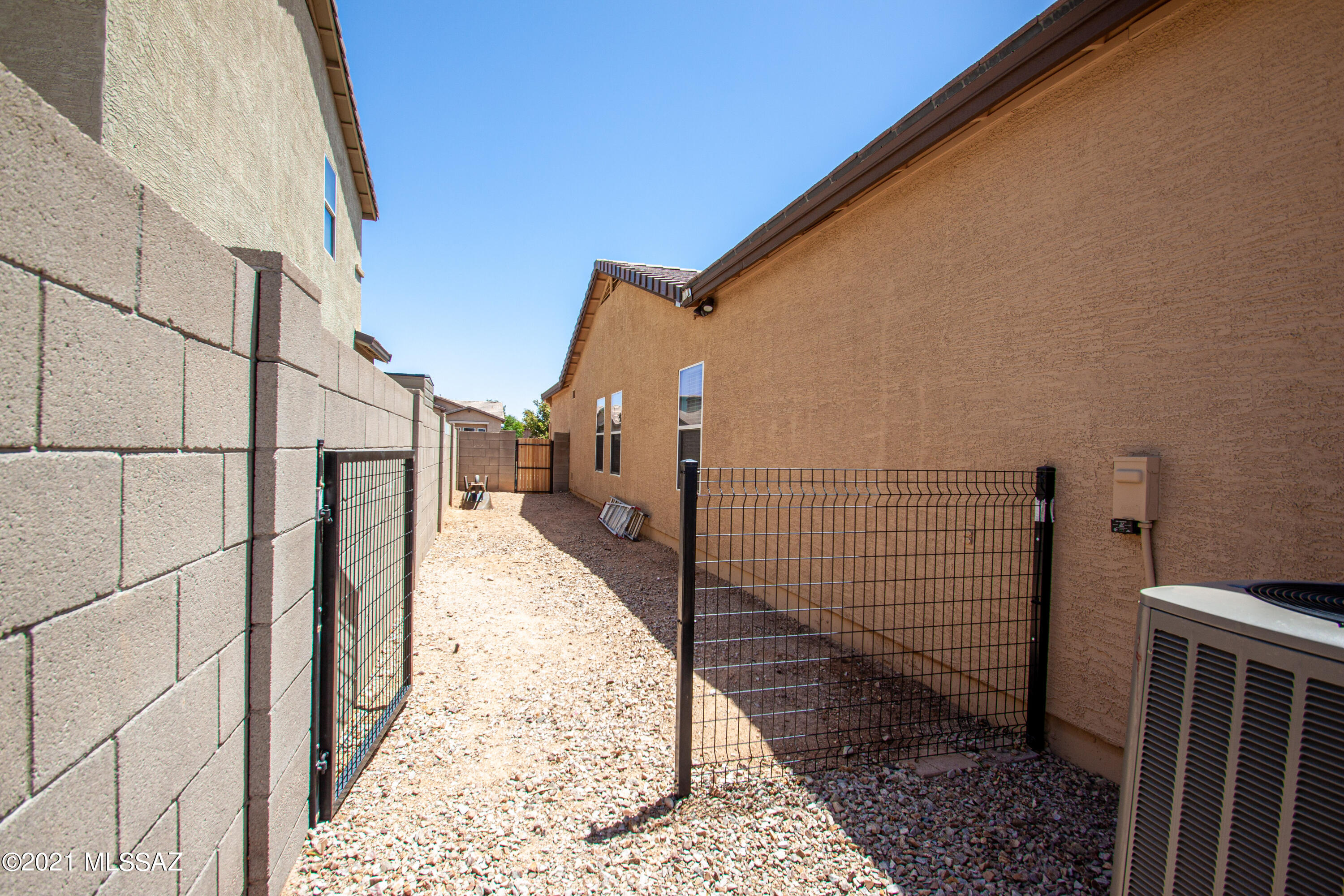 5488 W Red Racer Drive