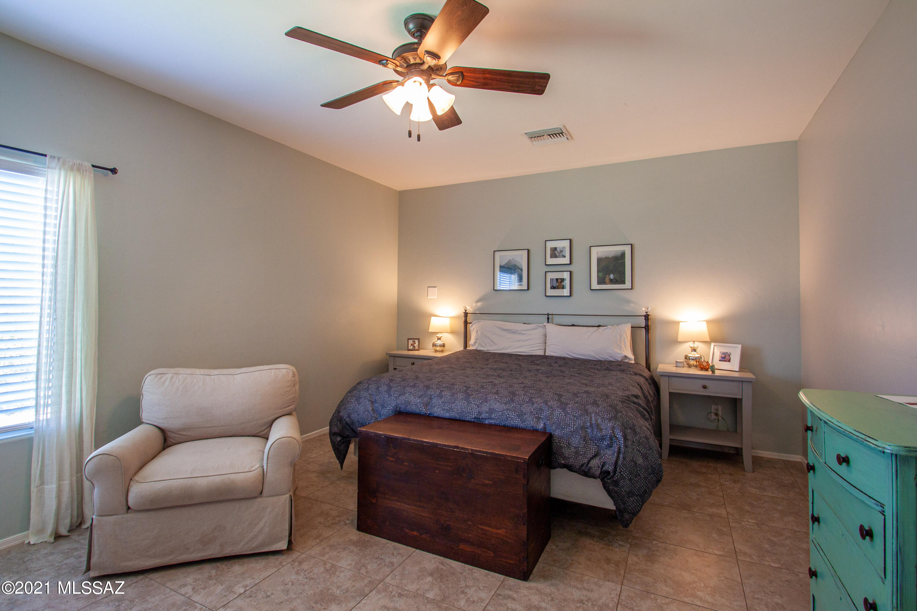 5488 W Red Racer Drive