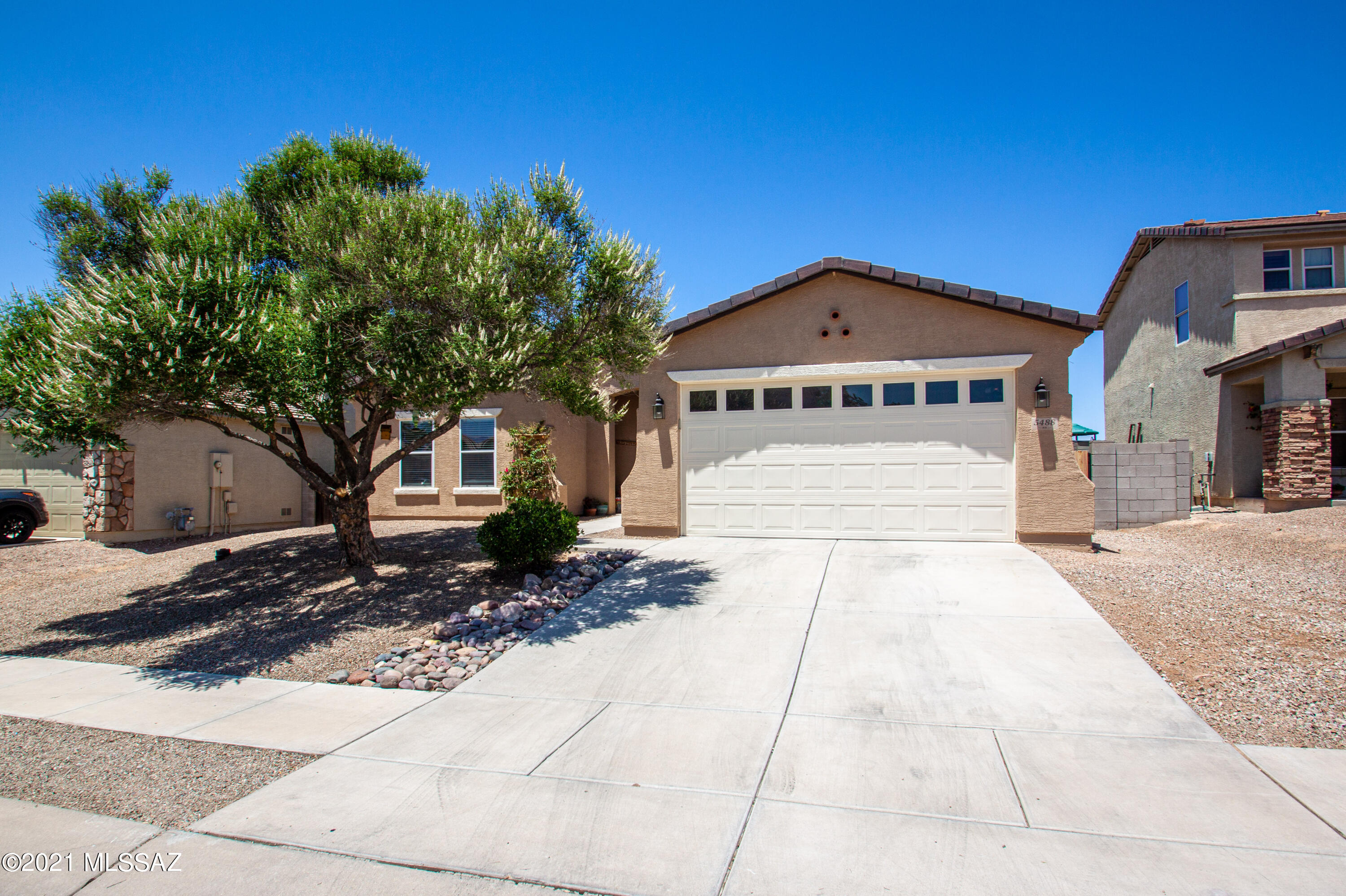 5488 W Red Racer Drive