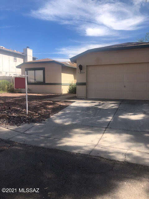 5960 N Belbrook Drive