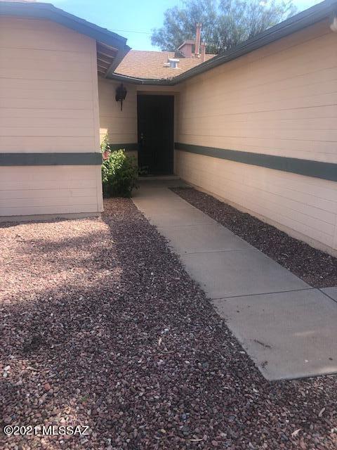 5960 N Belbrook Drive
