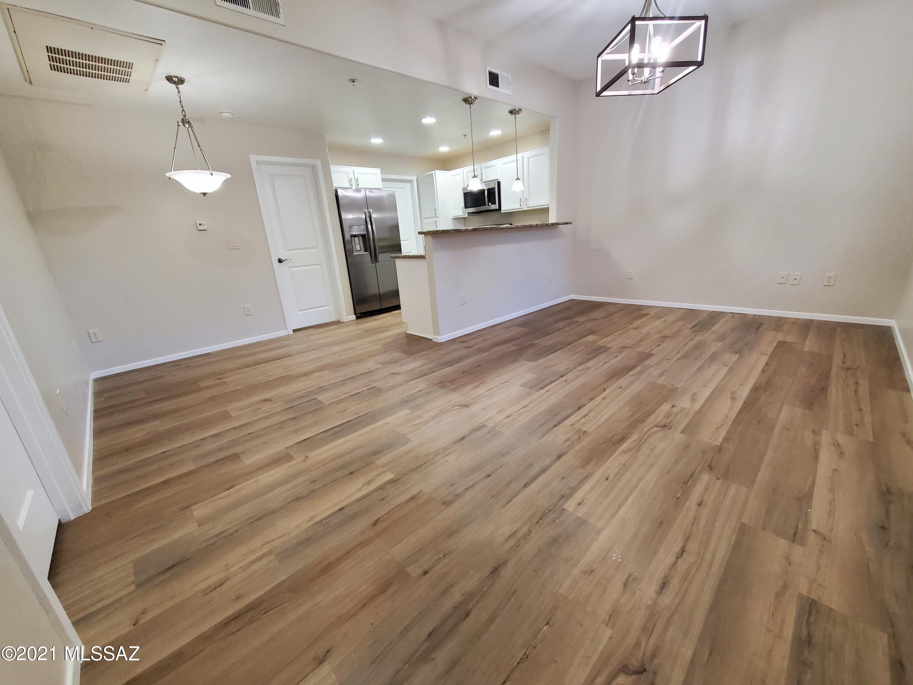 2028 E River Road Unit: 101