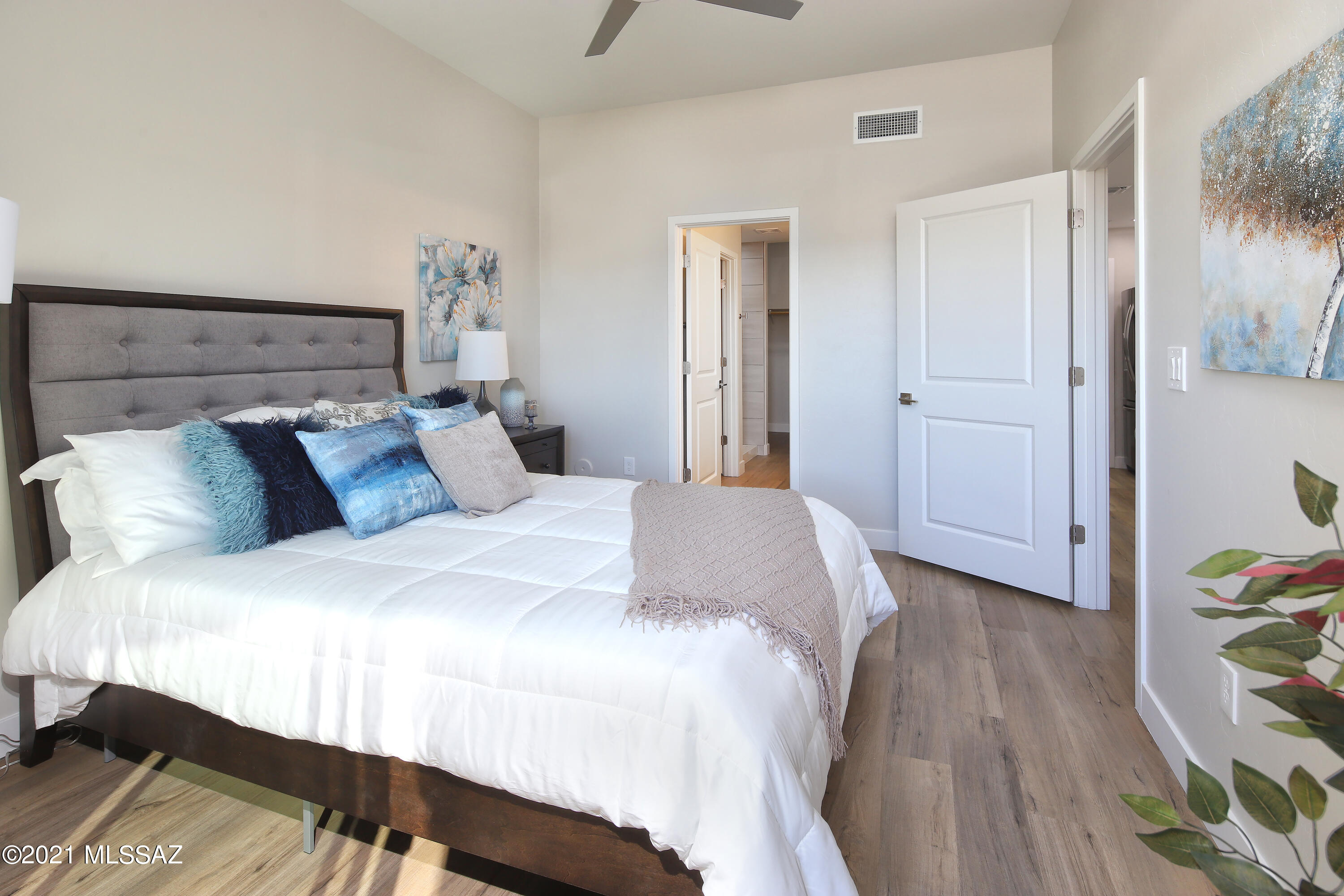 2036 E River Road Unit: 104