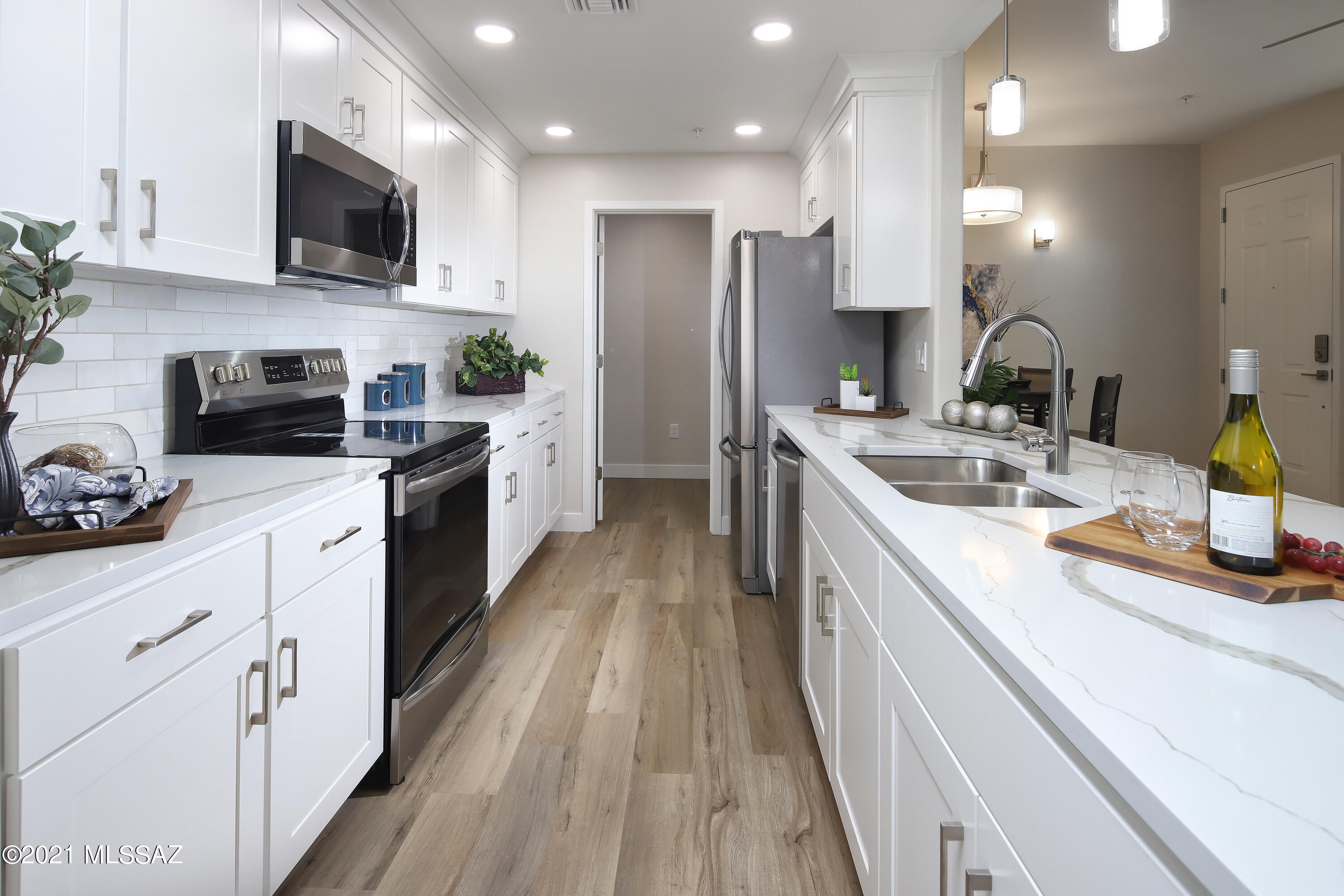 2034 E River Road Unit: 204